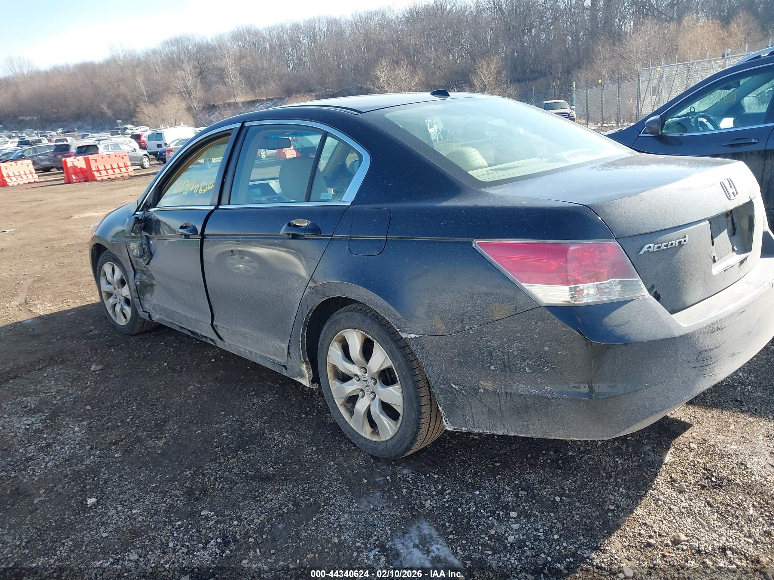 HONDA ACCORD image 3