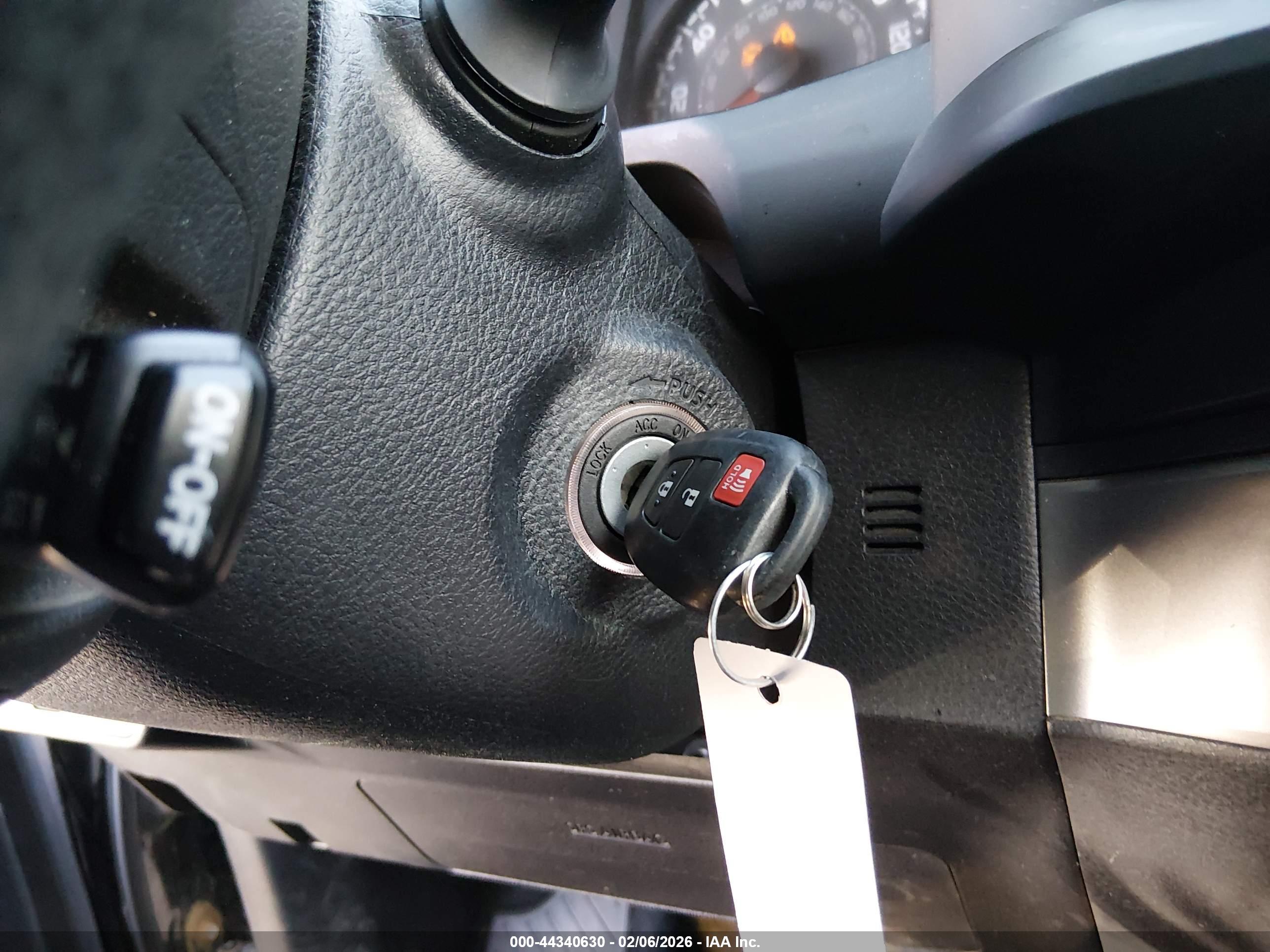 TOYOTA TACOMA image 11