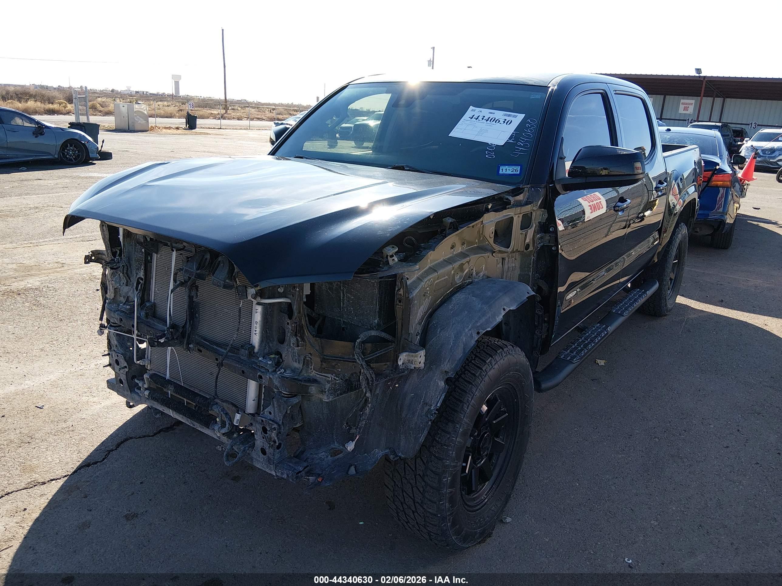 TOYOTA TACOMA image 2