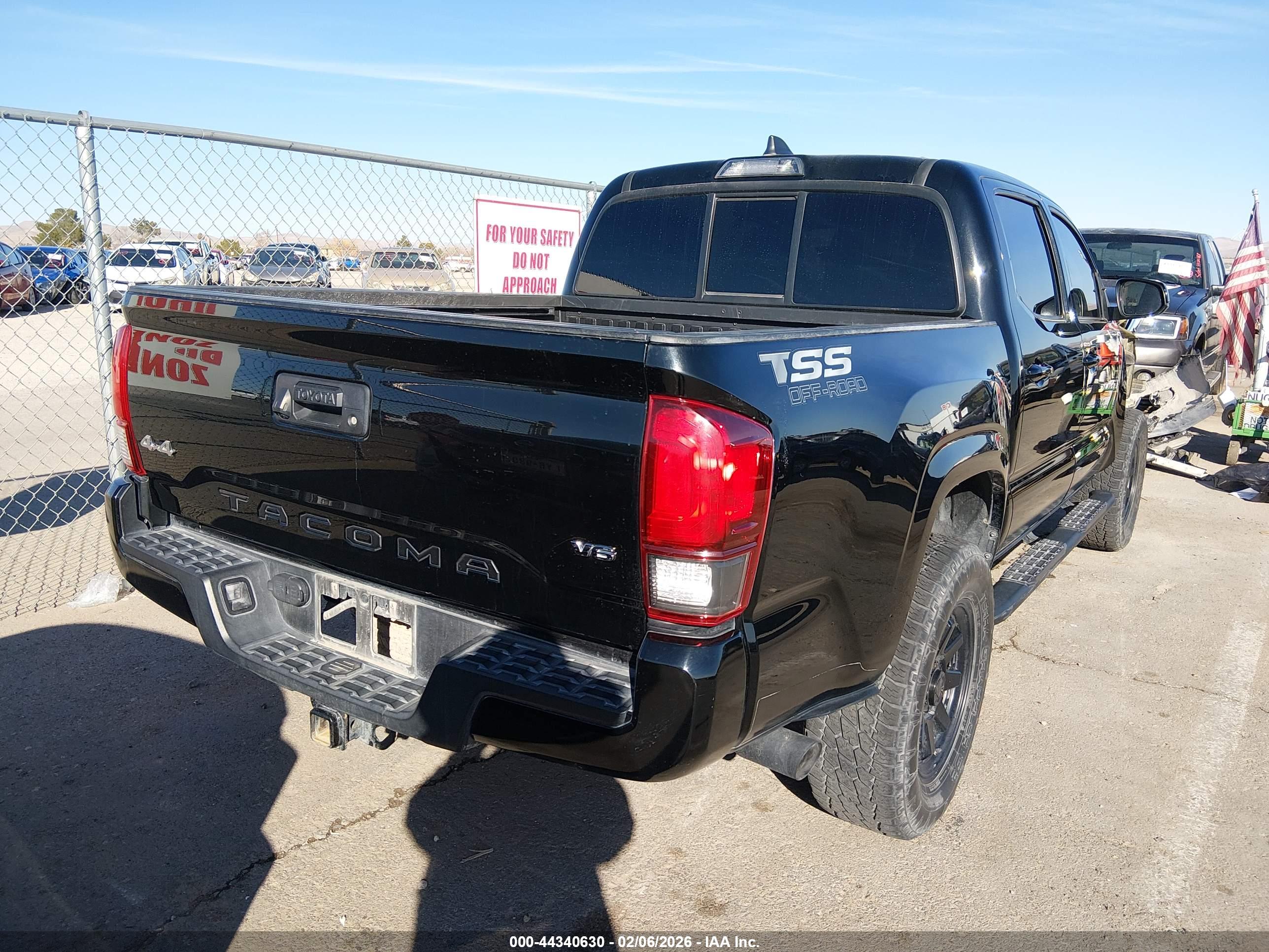 TOYOTA TACOMA image 4