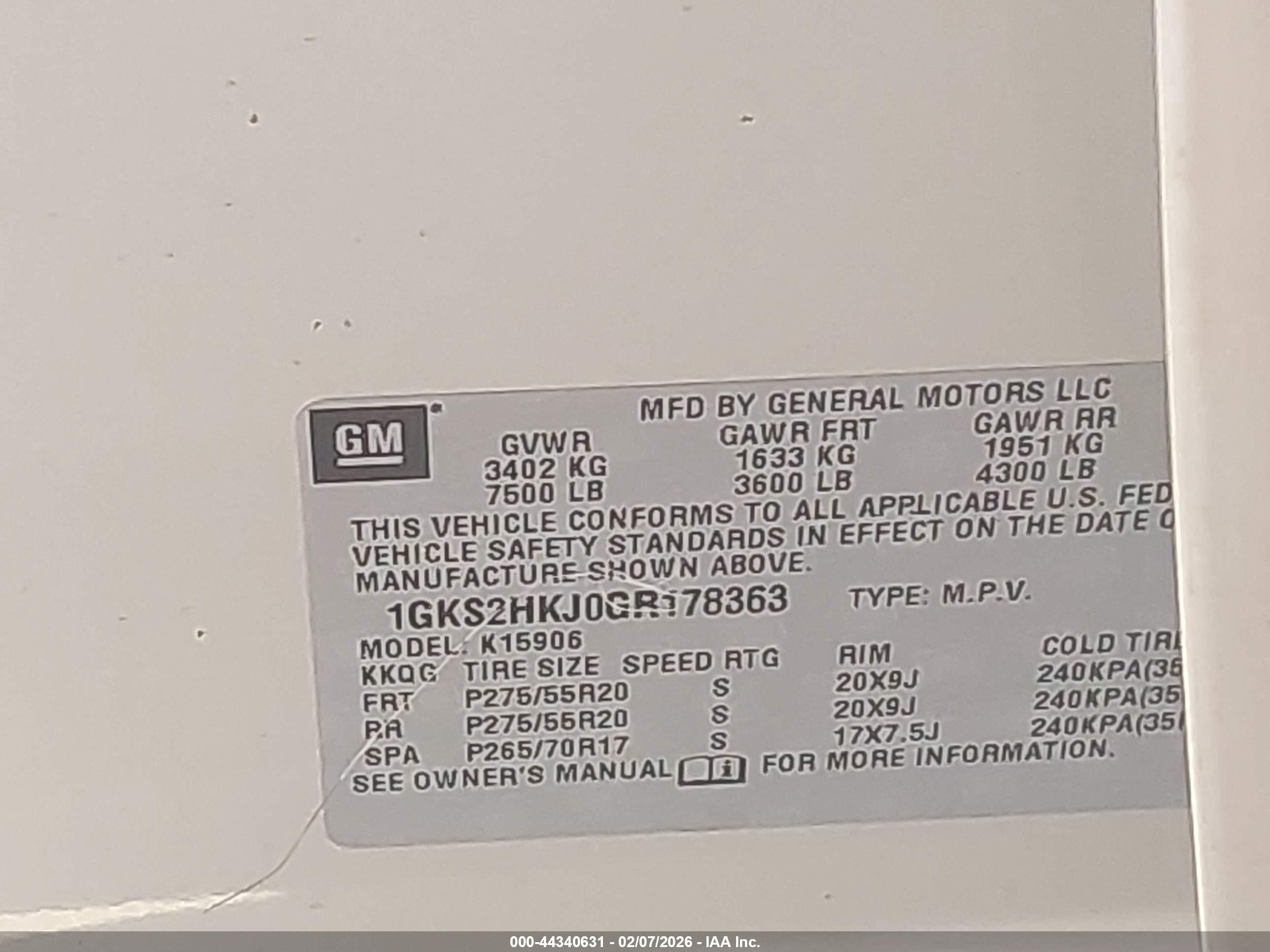 GMC YUKON image 9