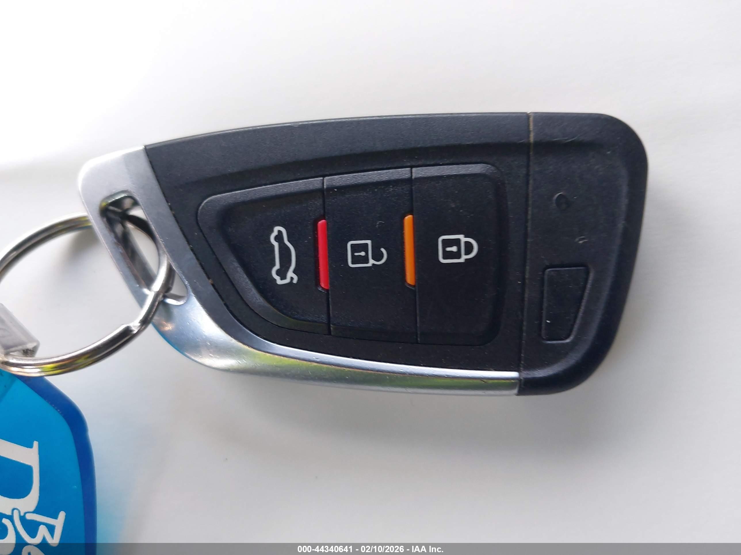 CHEVROLET EQUINOX image 11