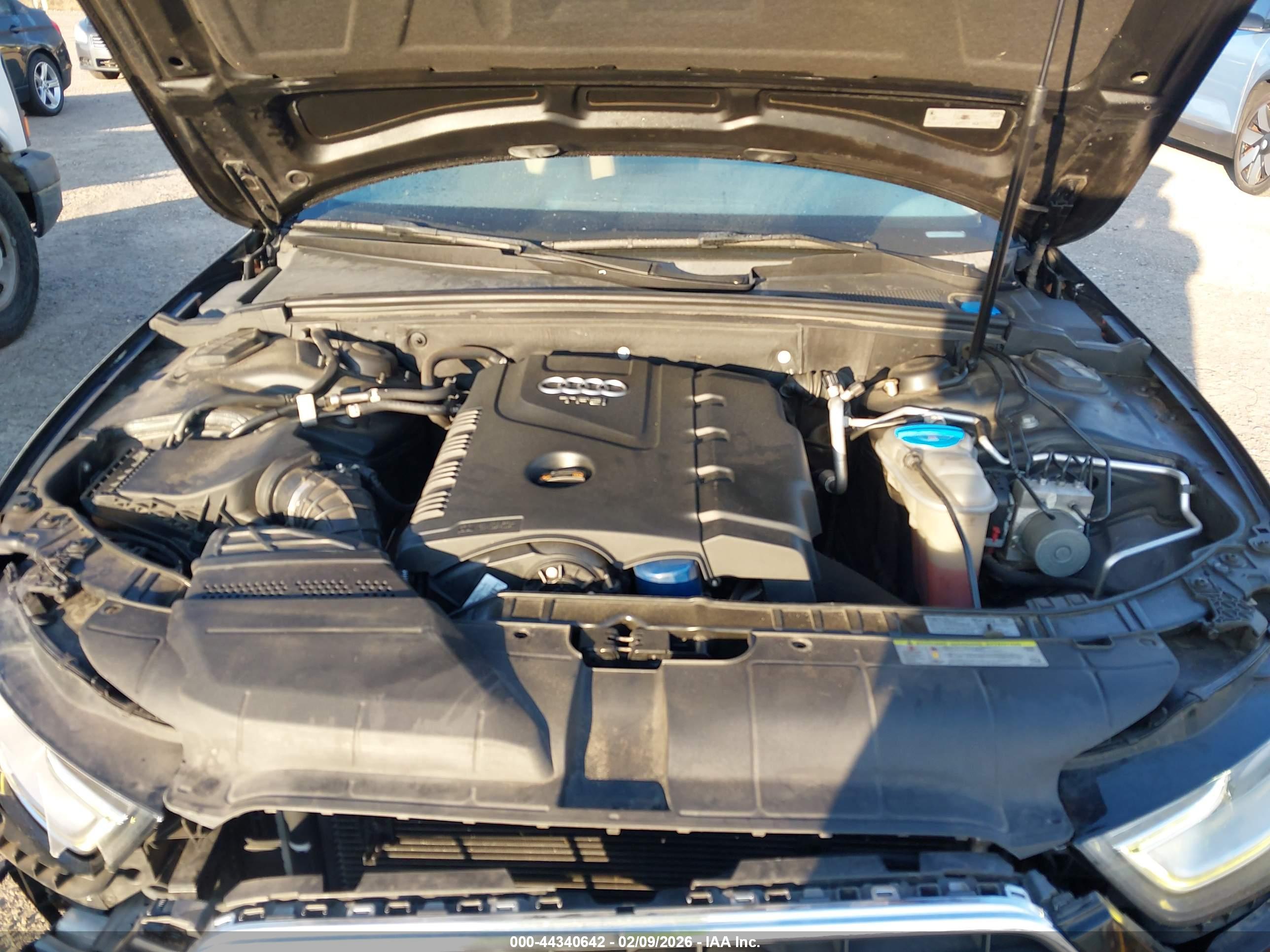 AUDI A4 image 10
