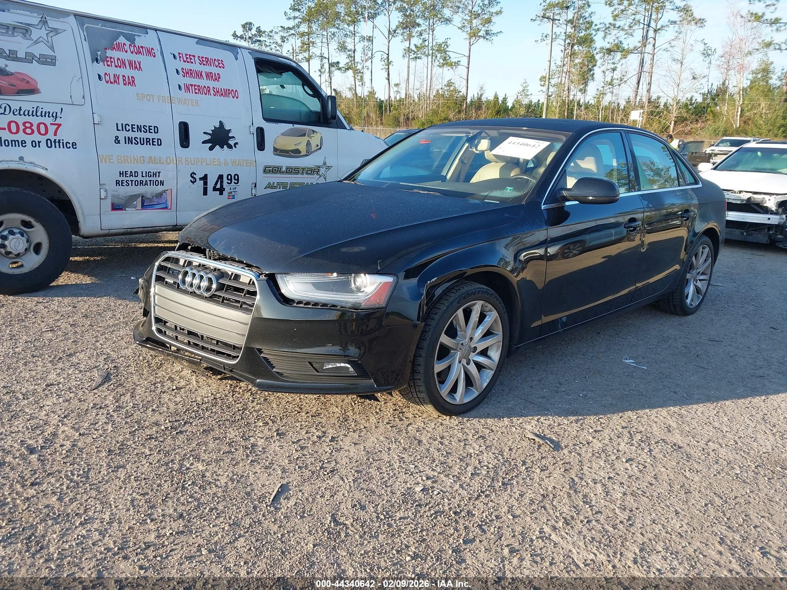 AUDI A4 image 2