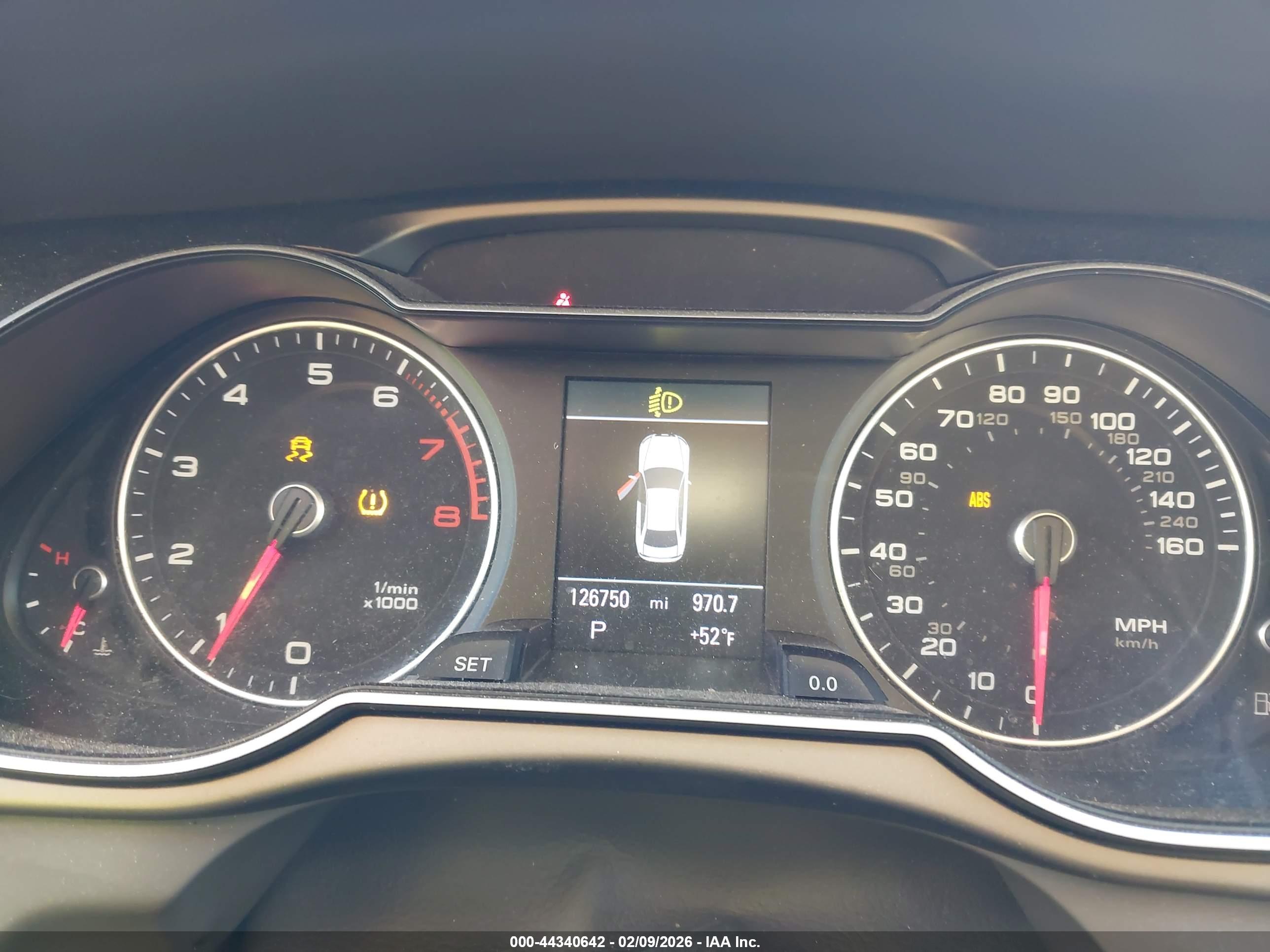 AUDI A4 image 7