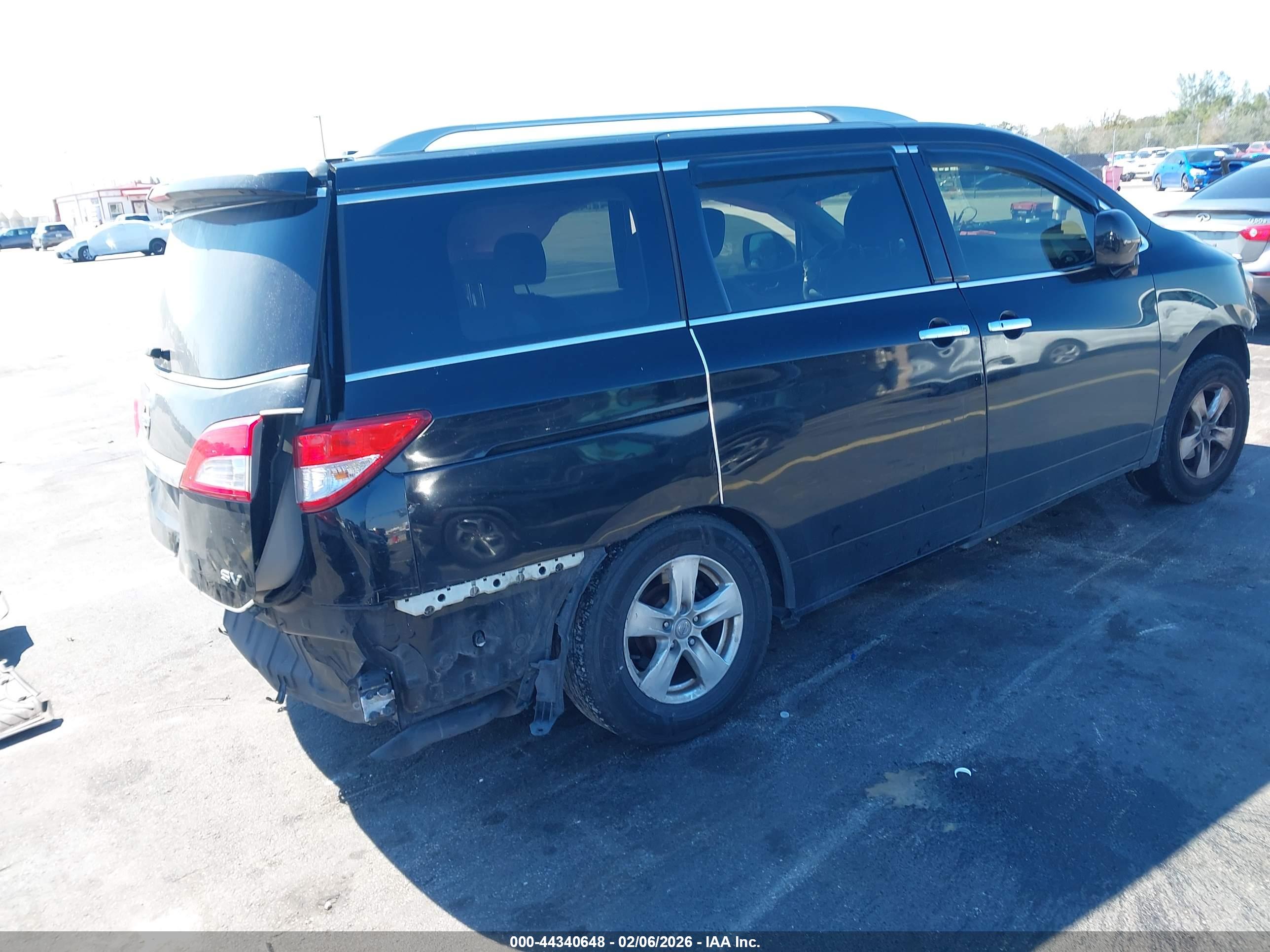 NISSAN QUEST image 4