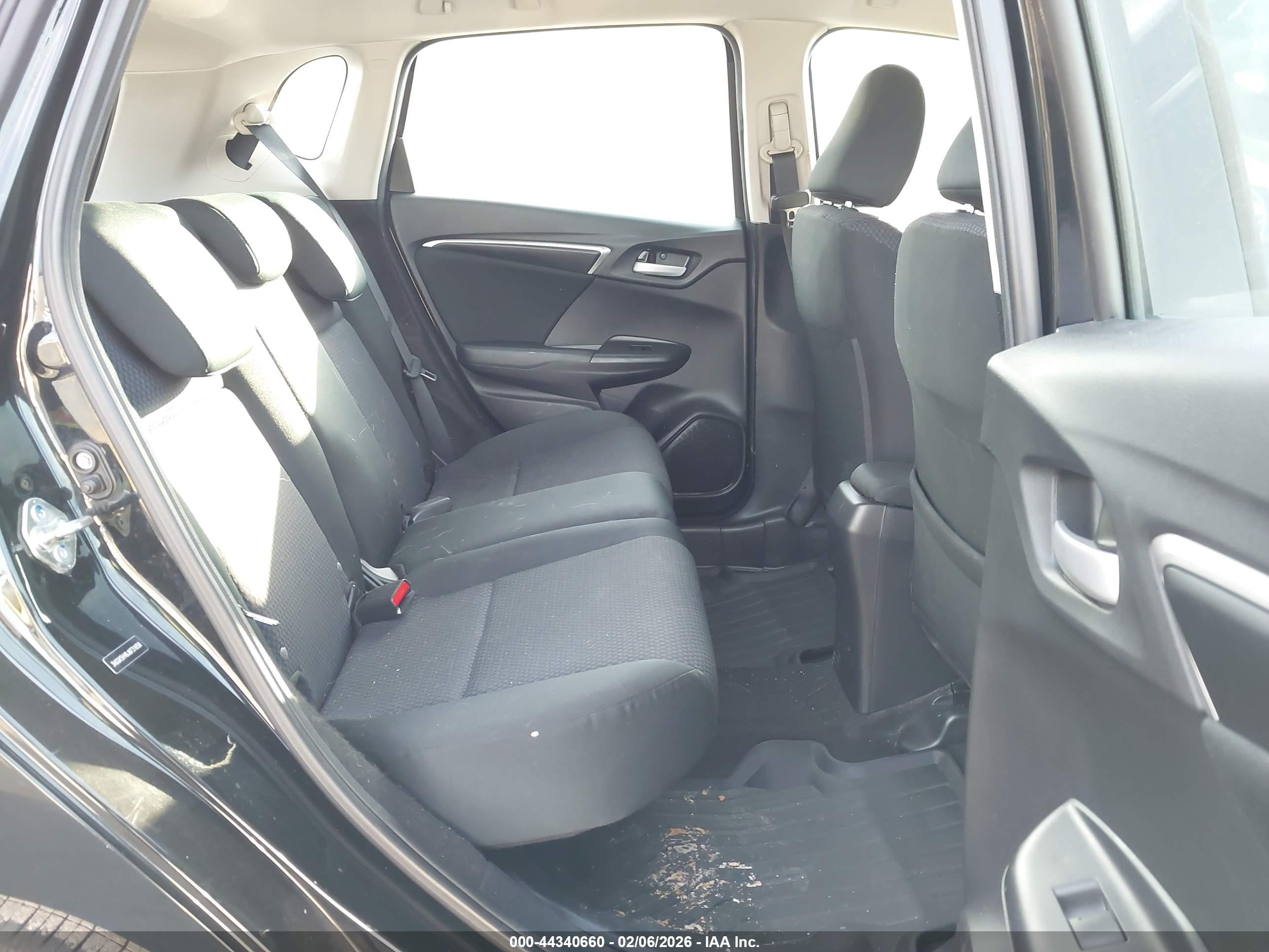 HONDA FIT image 8