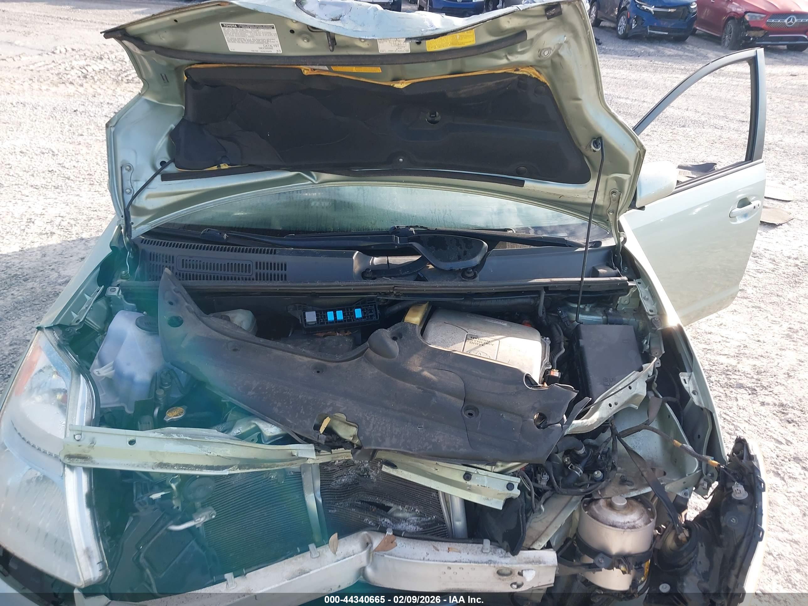 TOYOTA PRIUS image 10
