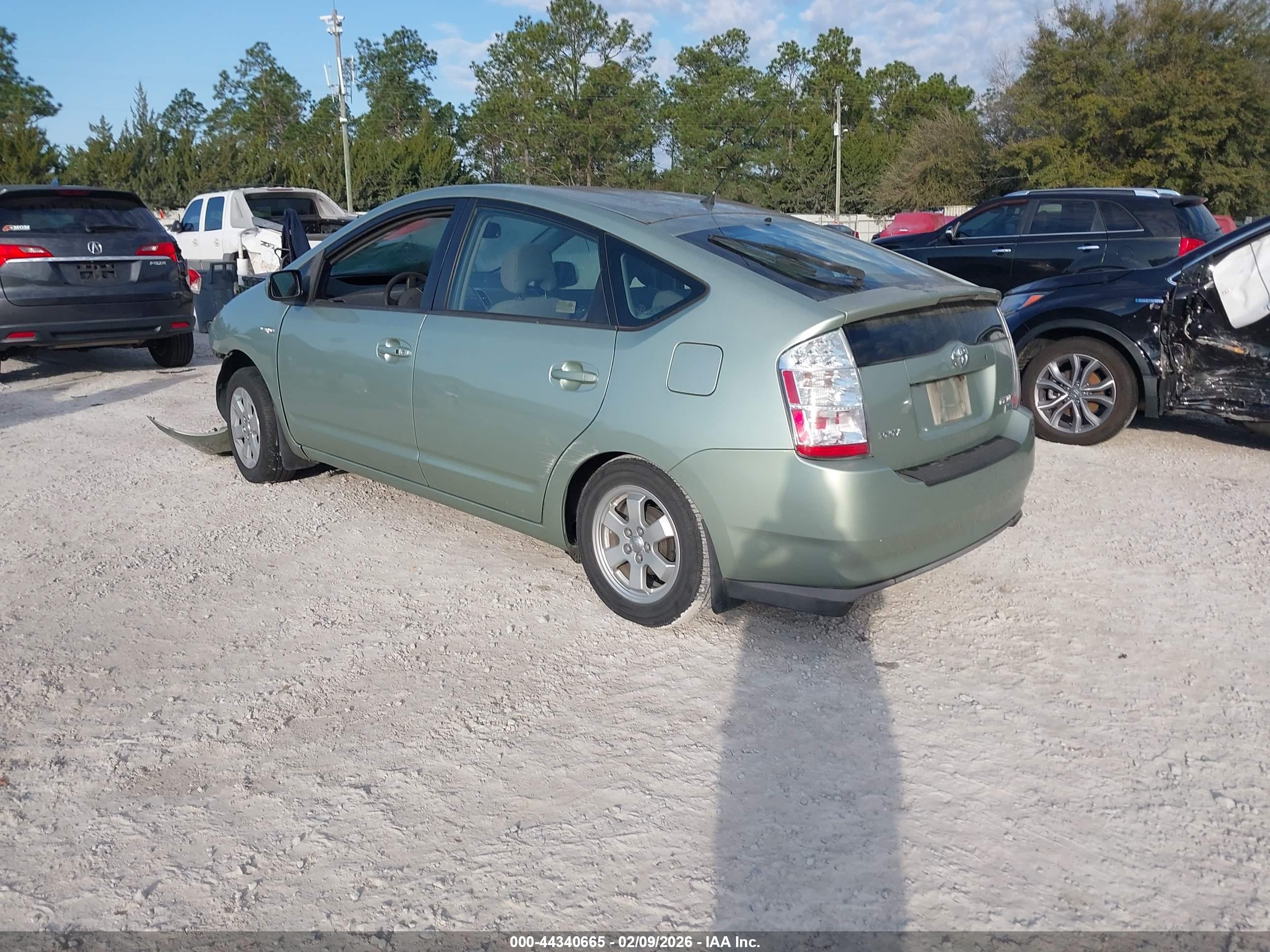TOYOTA PRIUS image 3