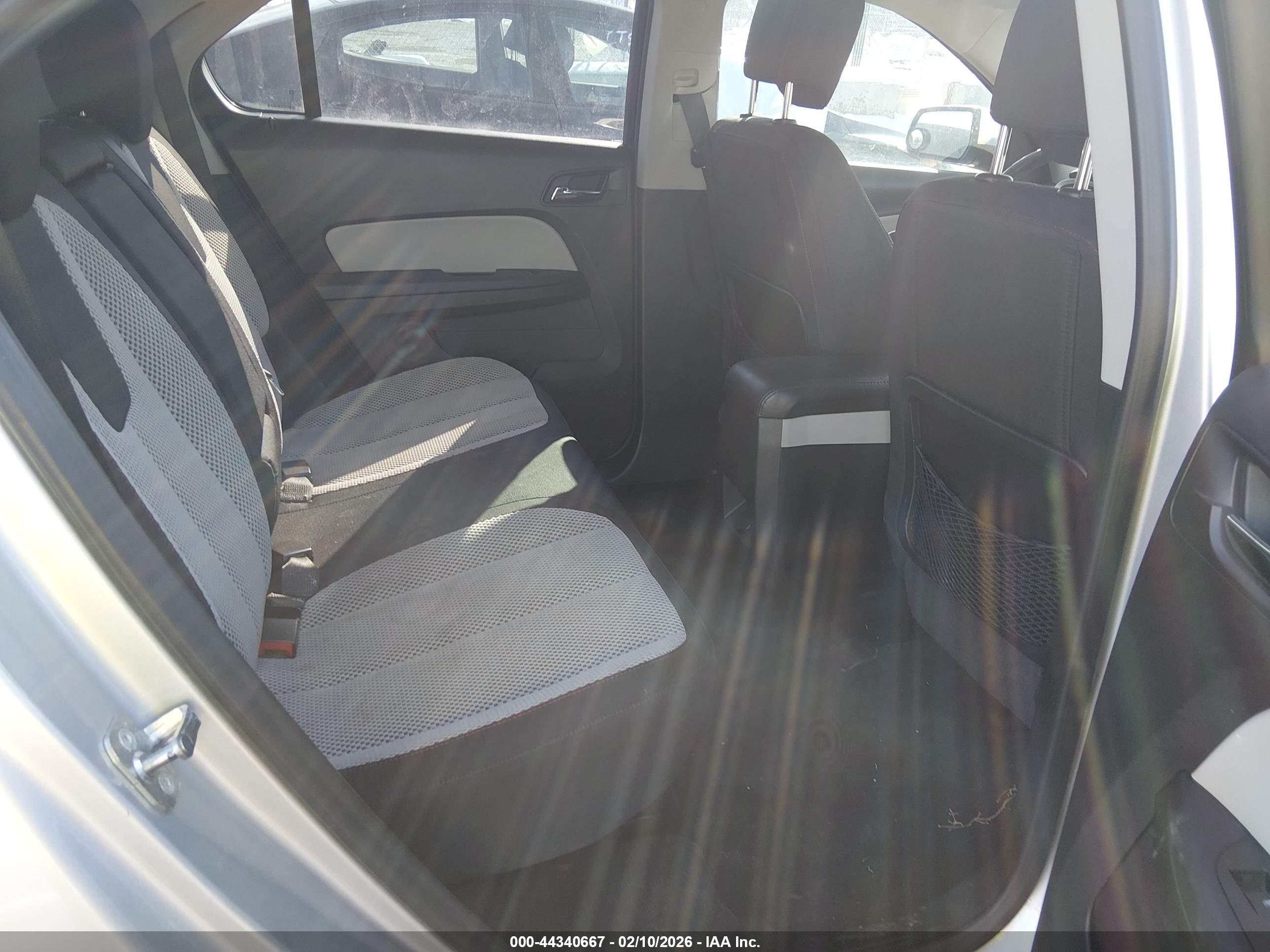 CHEVROLET EQUINOX image 8