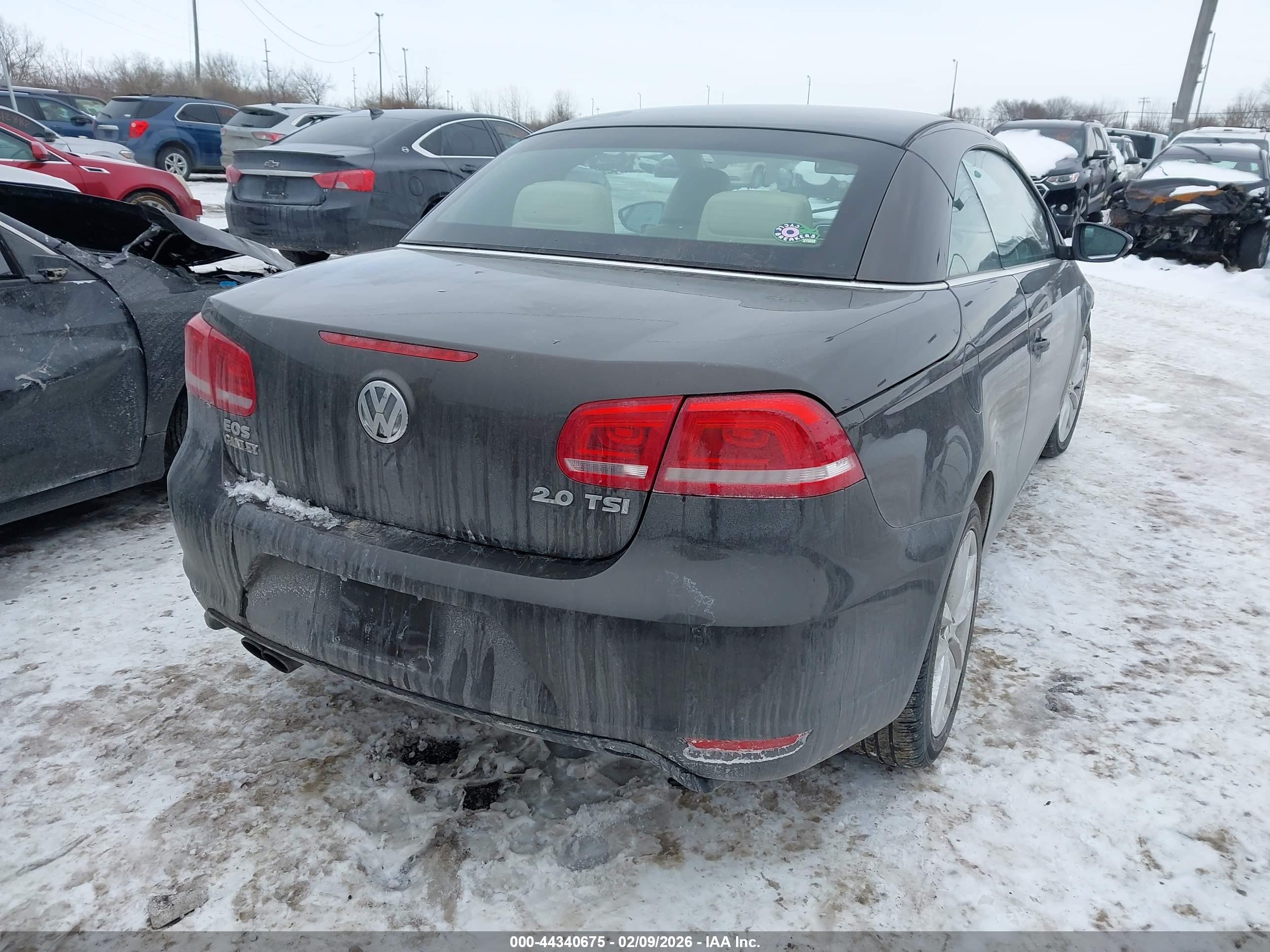 VOLKSWAGEN EOS image 4