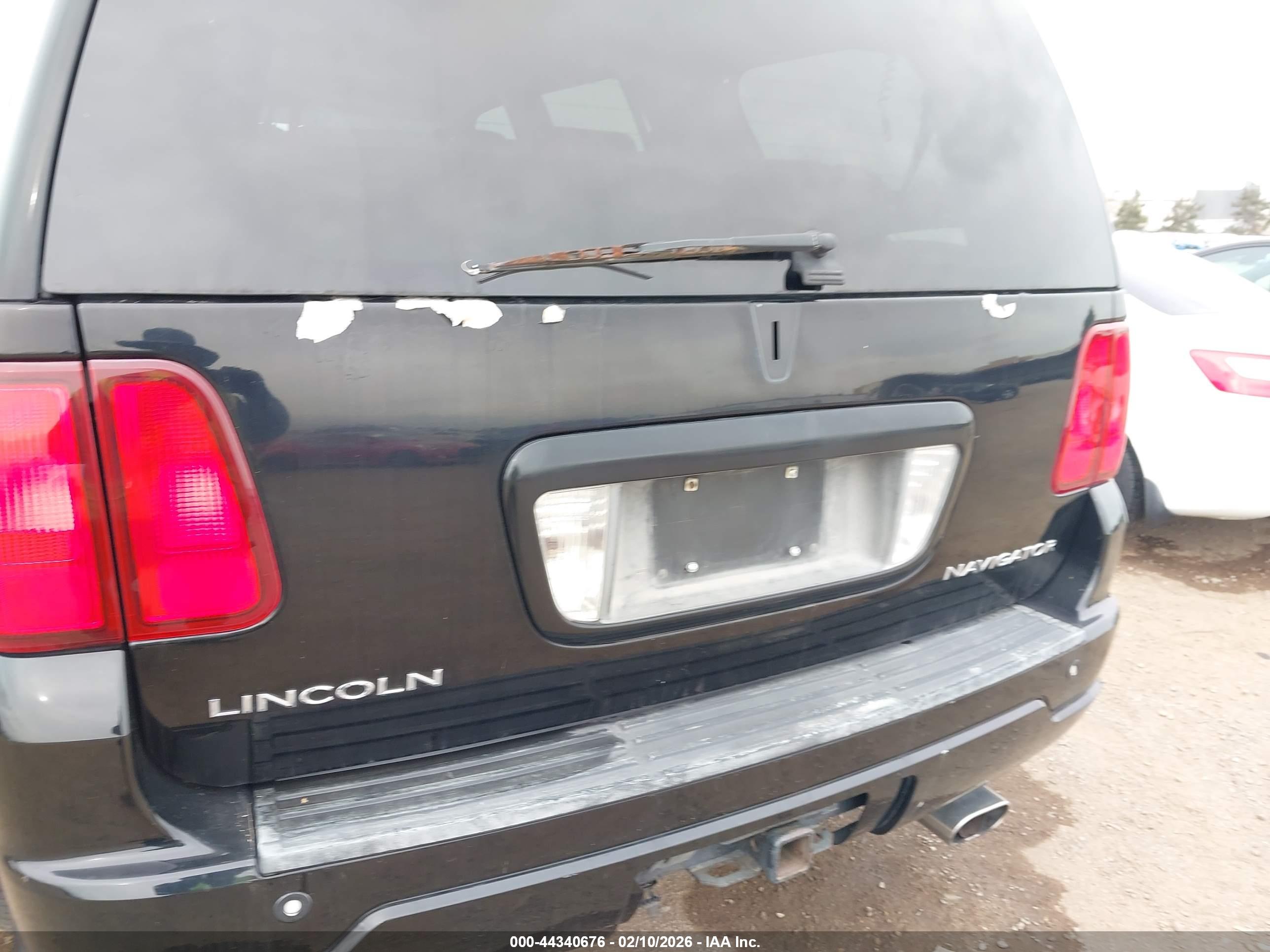 LINCOLN NAVIGATOR image 6