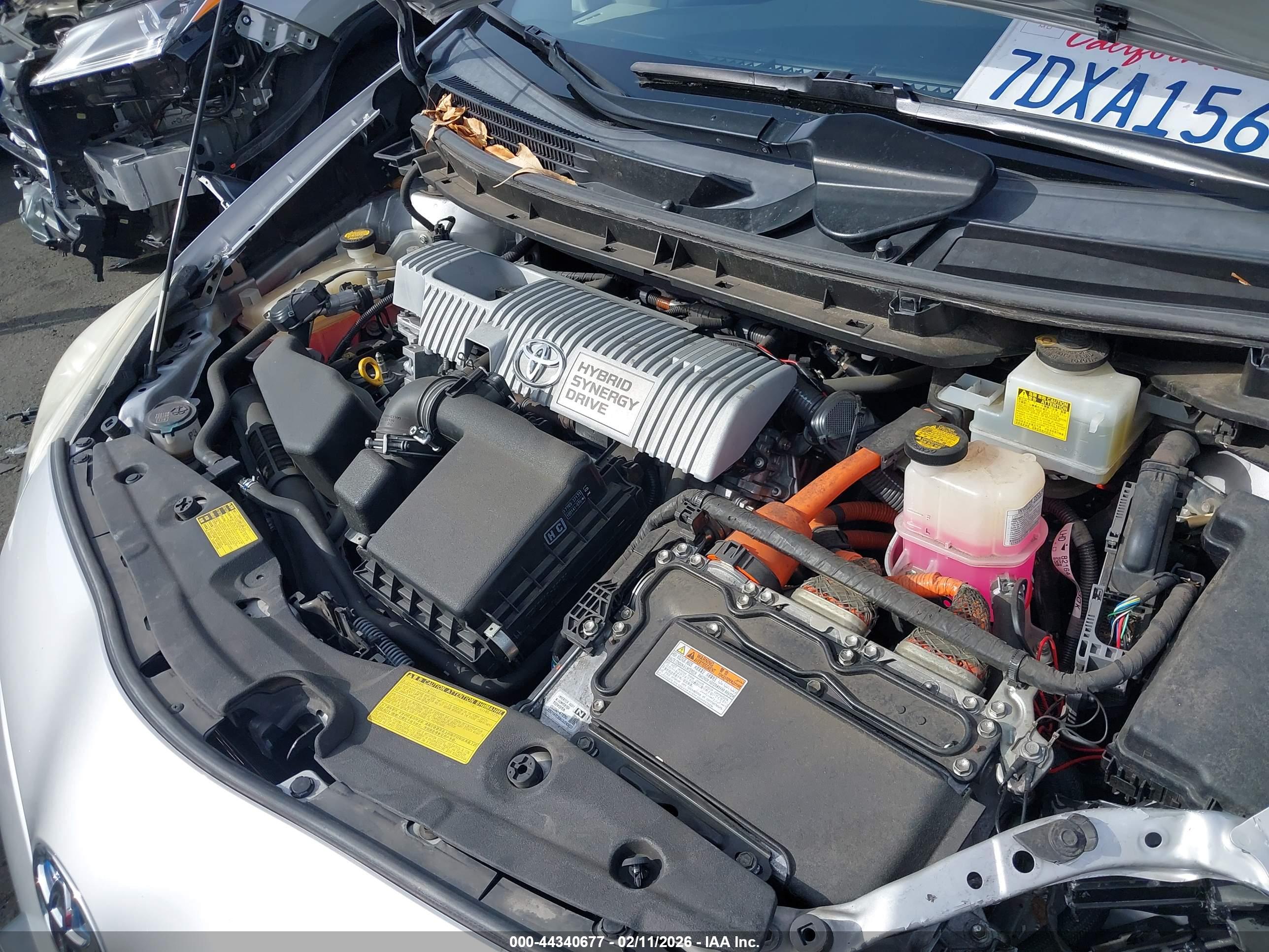 TOYOTA PRIUS image 10
