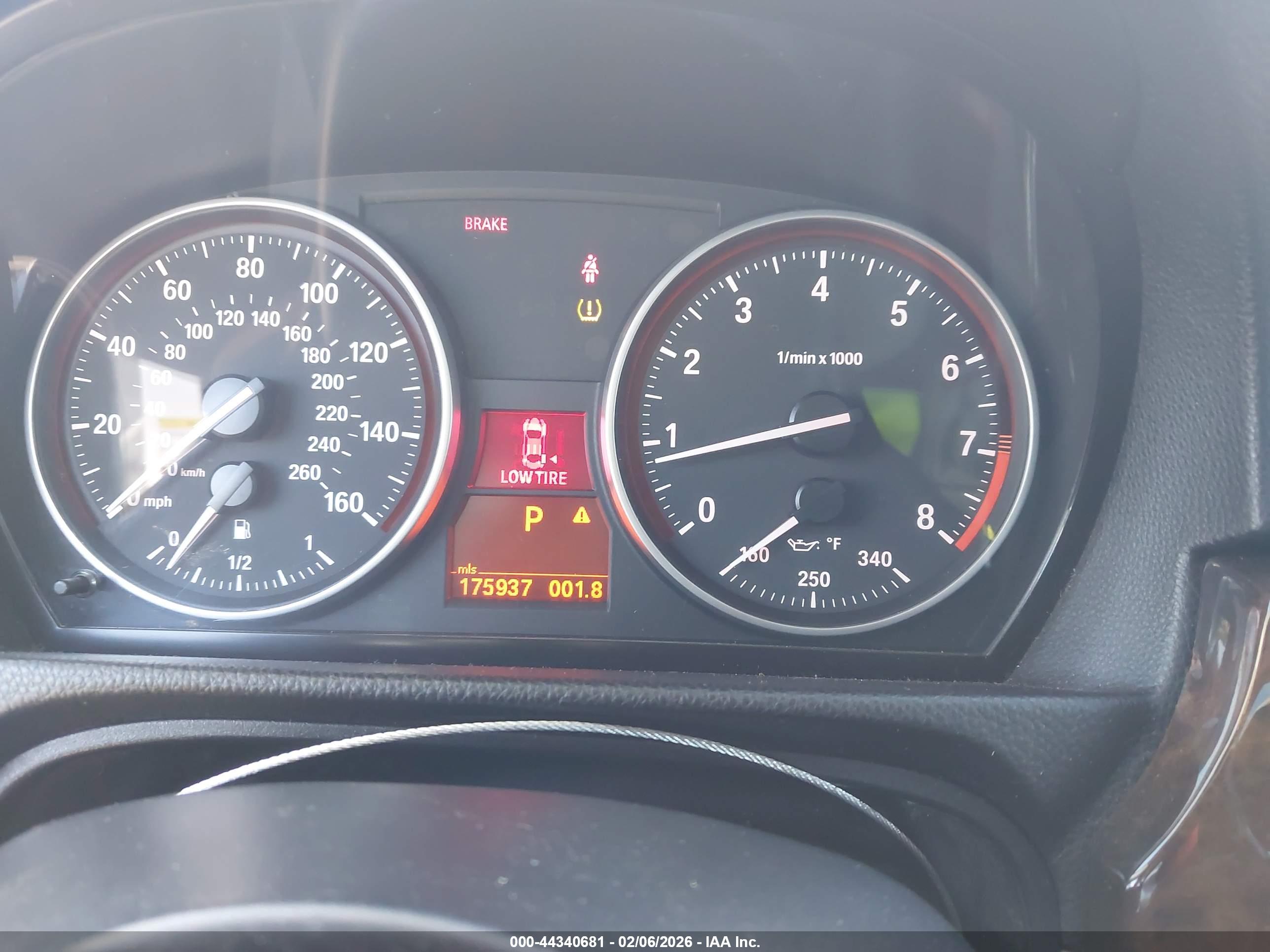 BMW 335I image 7