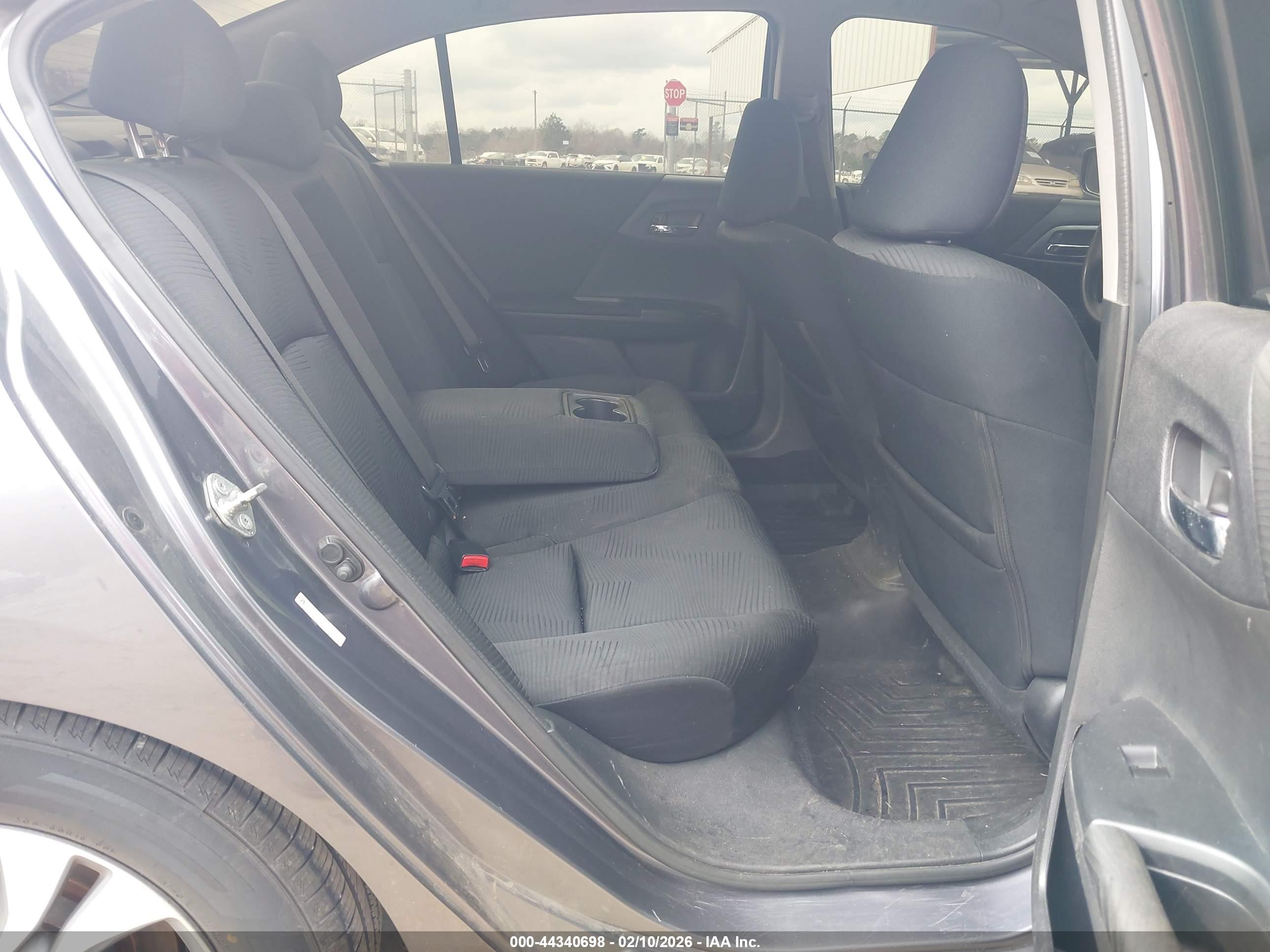 HONDA ACCORD image 8