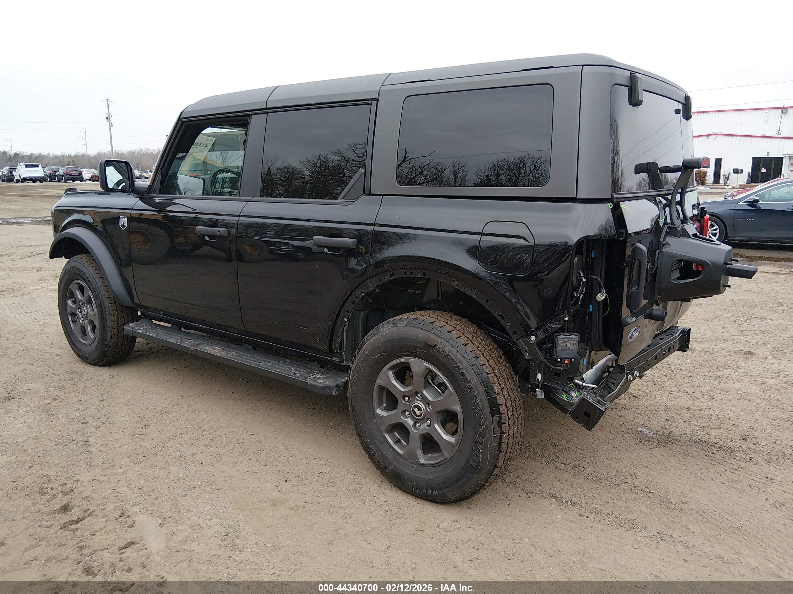 FORD BRONCO image 3