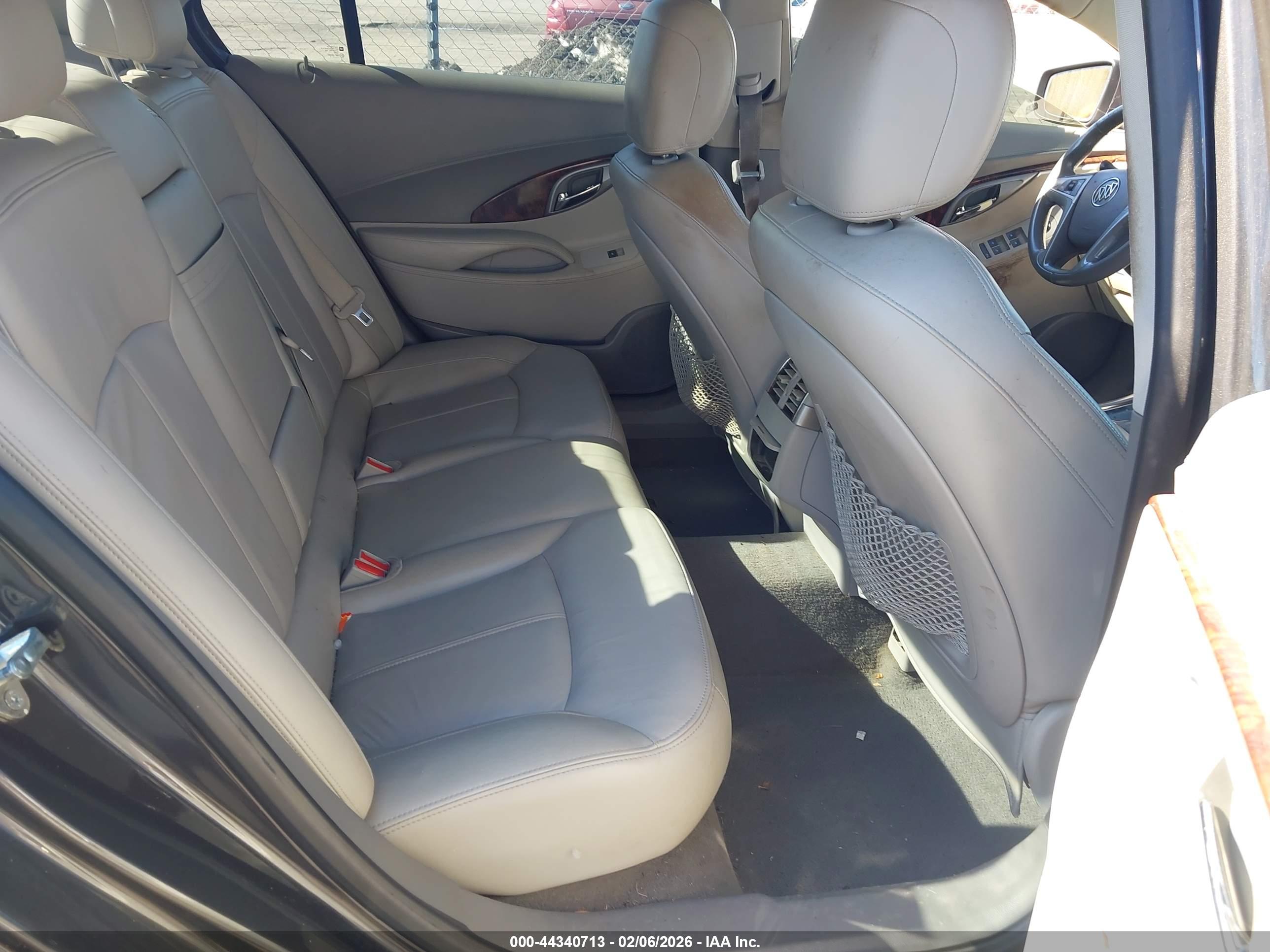 BUICK LACROSSE image 8