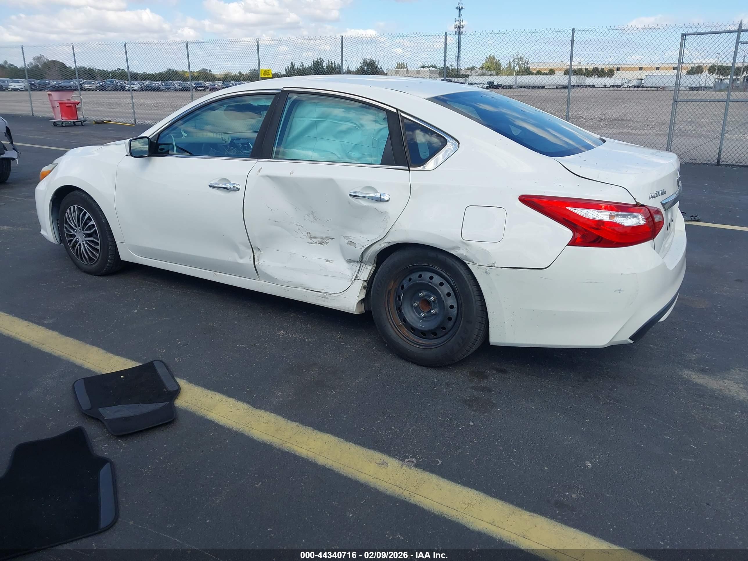 NISSAN ALTIMA image 3