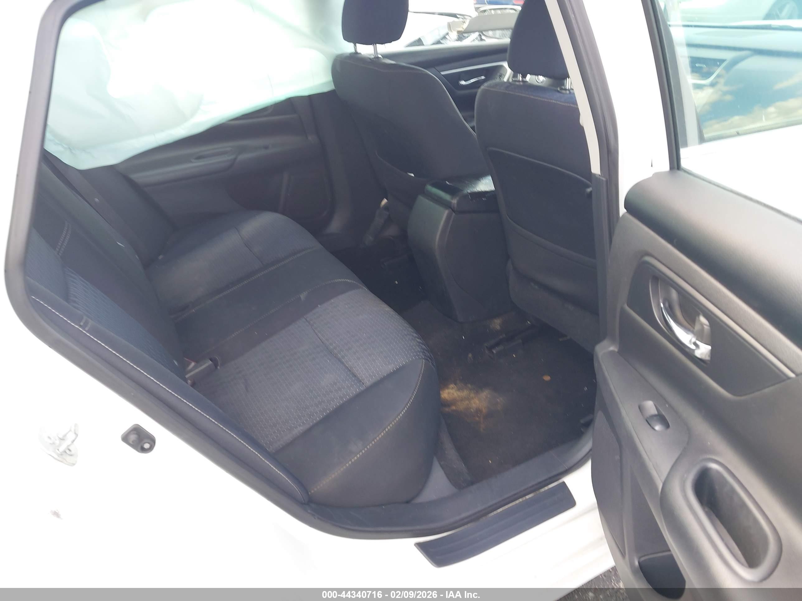 NISSAN ALTIMA image 8