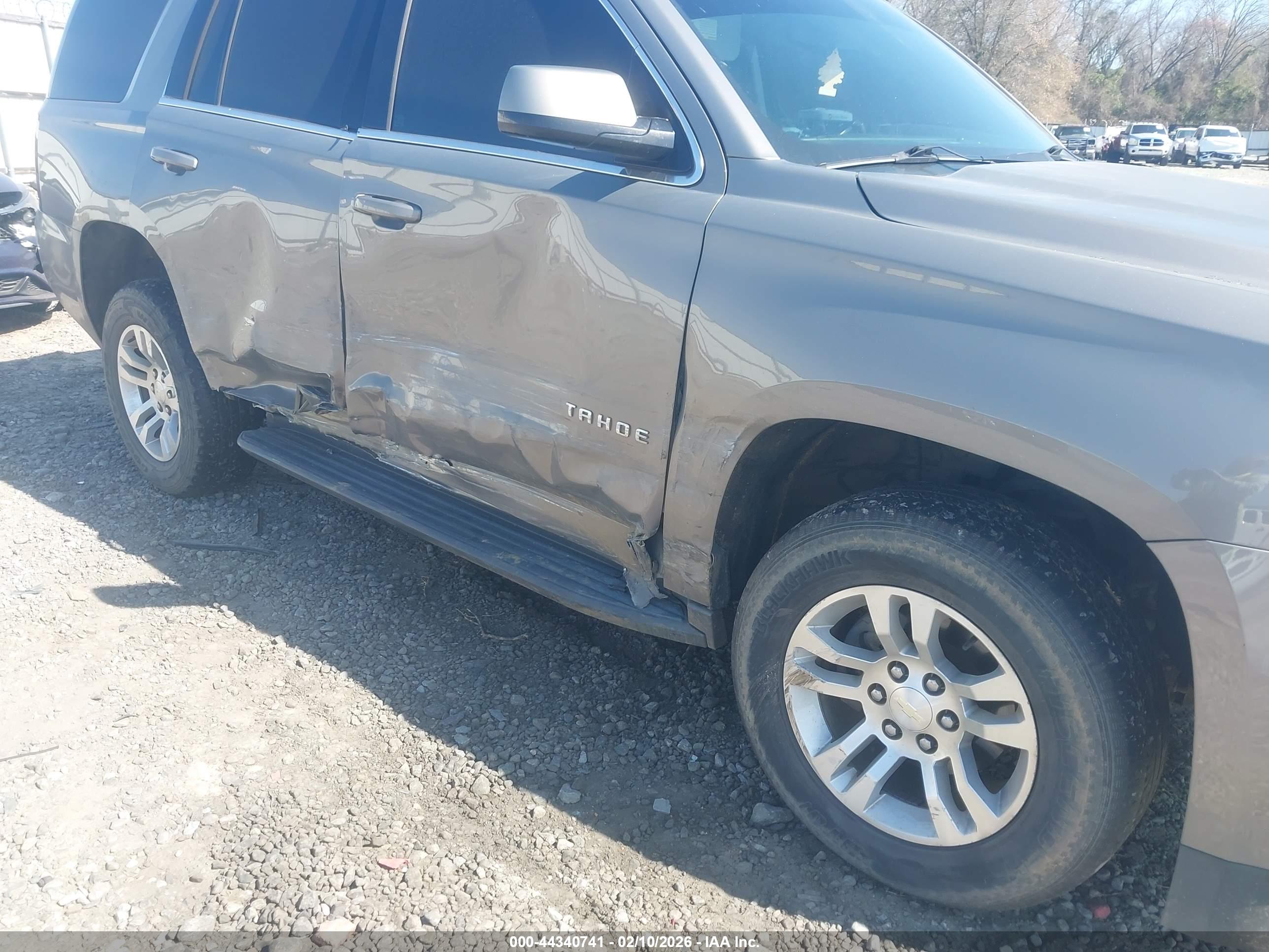 CHEVROLET TAHOE image 6