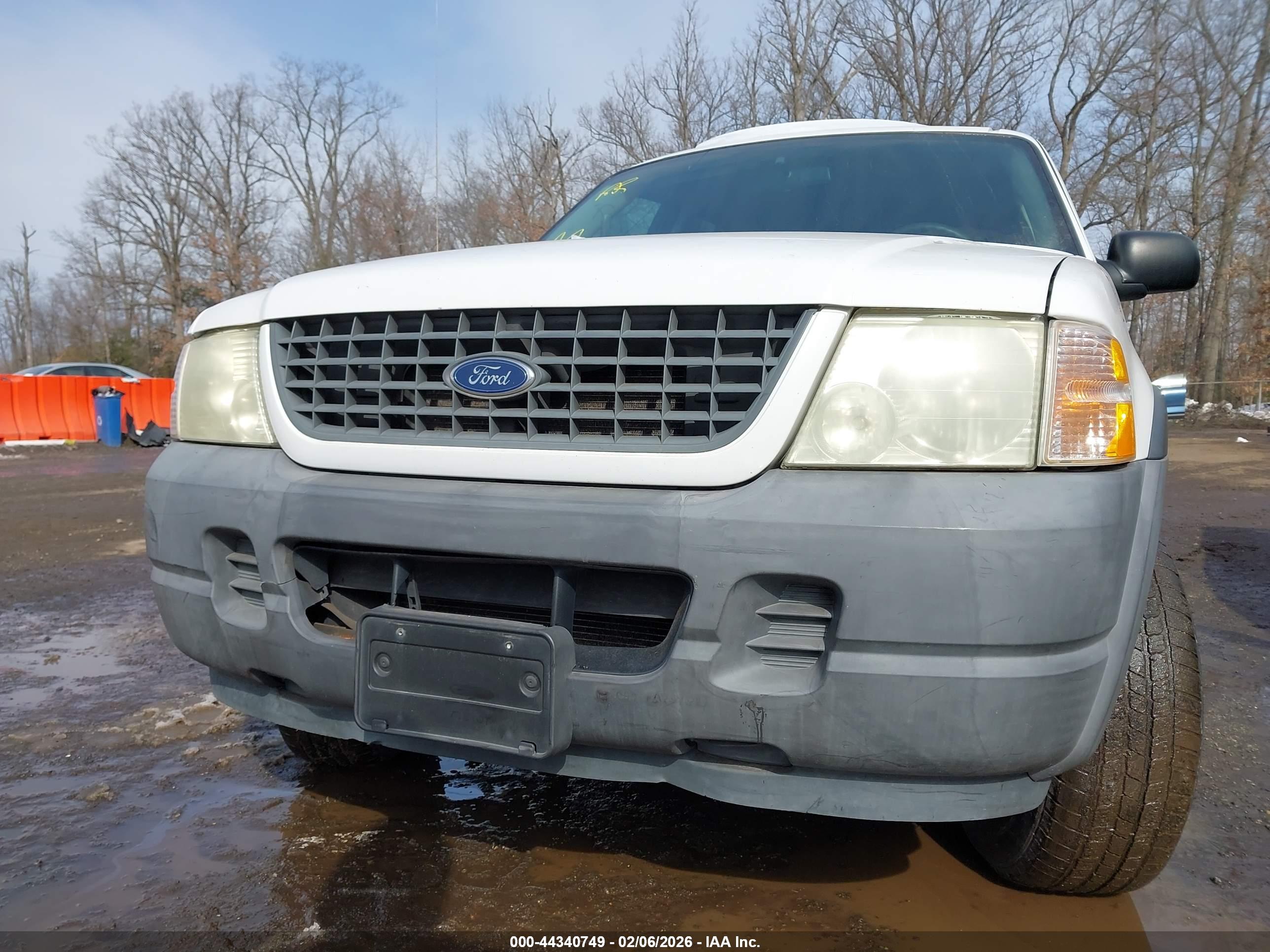 FORD EXPLORER image 6