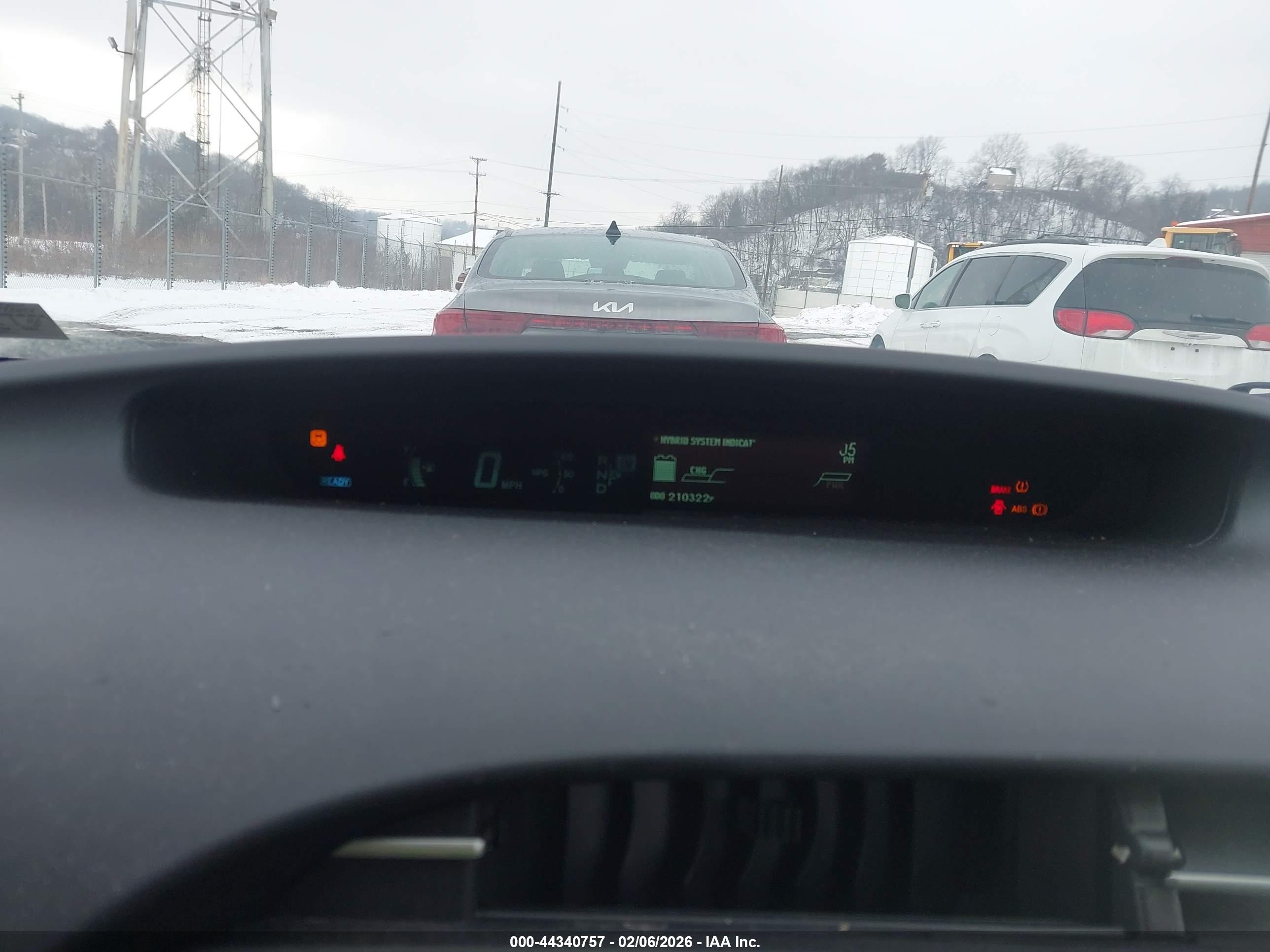 TOYOTA PRIUS image 7