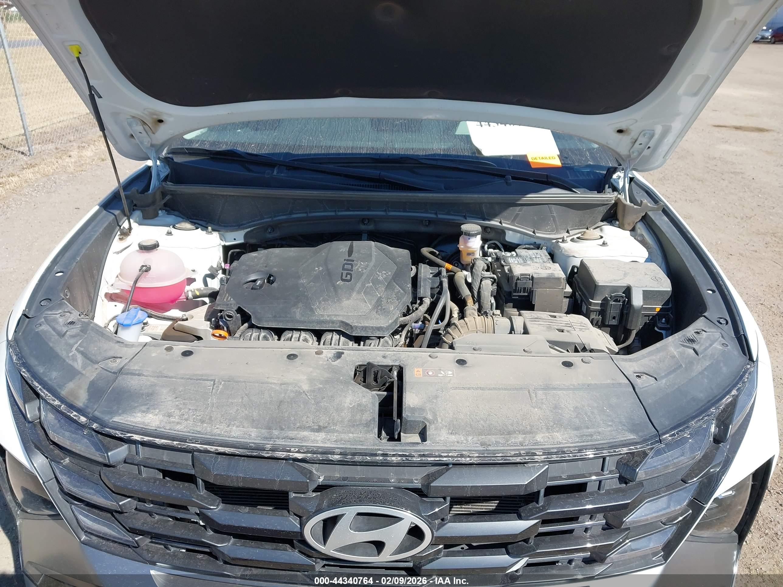 HYUNDAI TUCSON image 10
