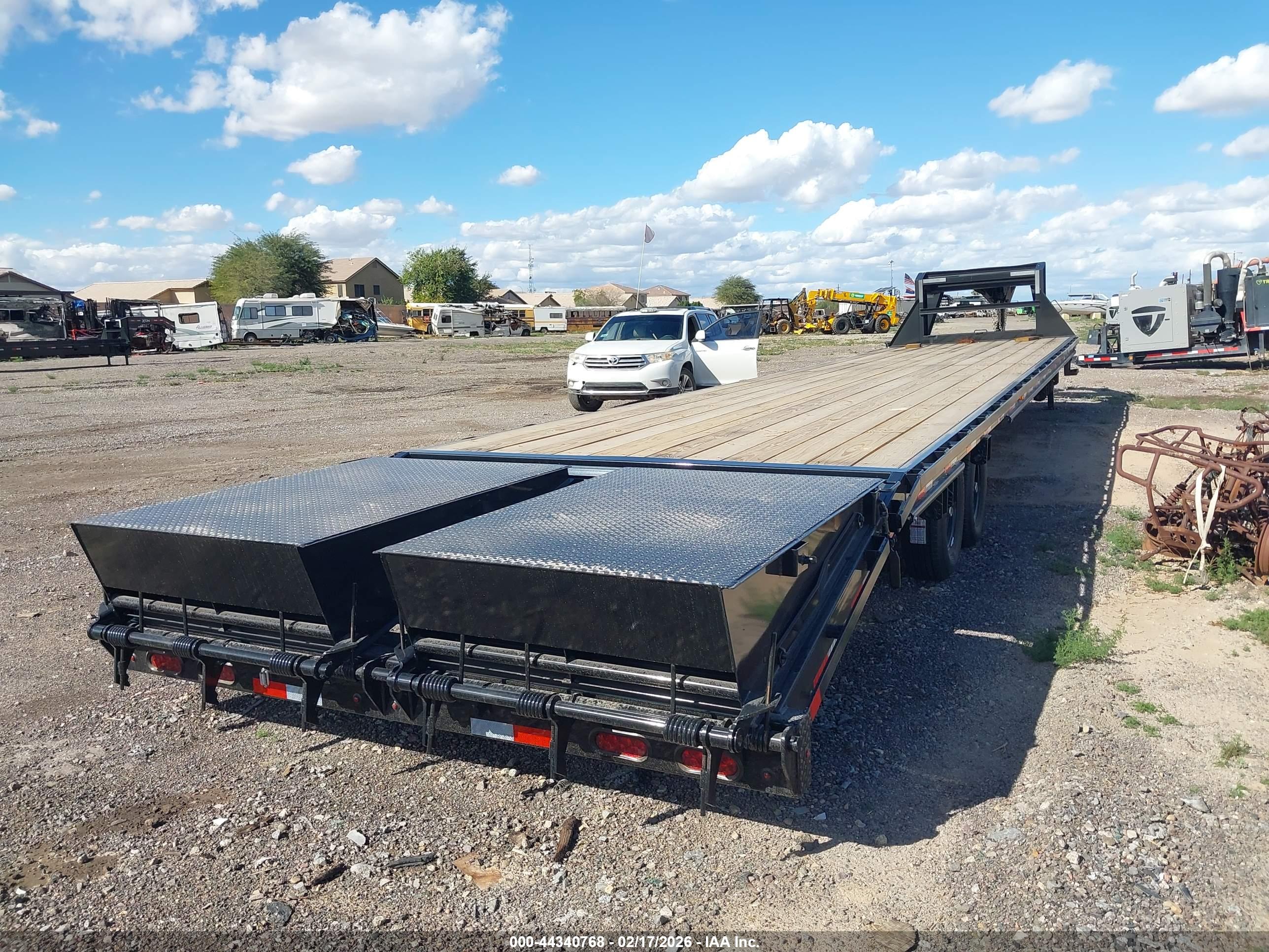 DELCO FLATBED image 4