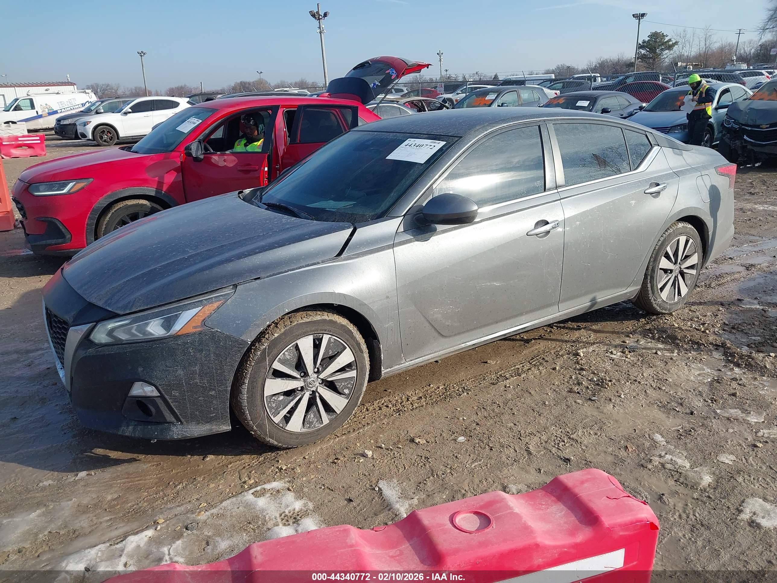 NISSAN ALTIMA image 2