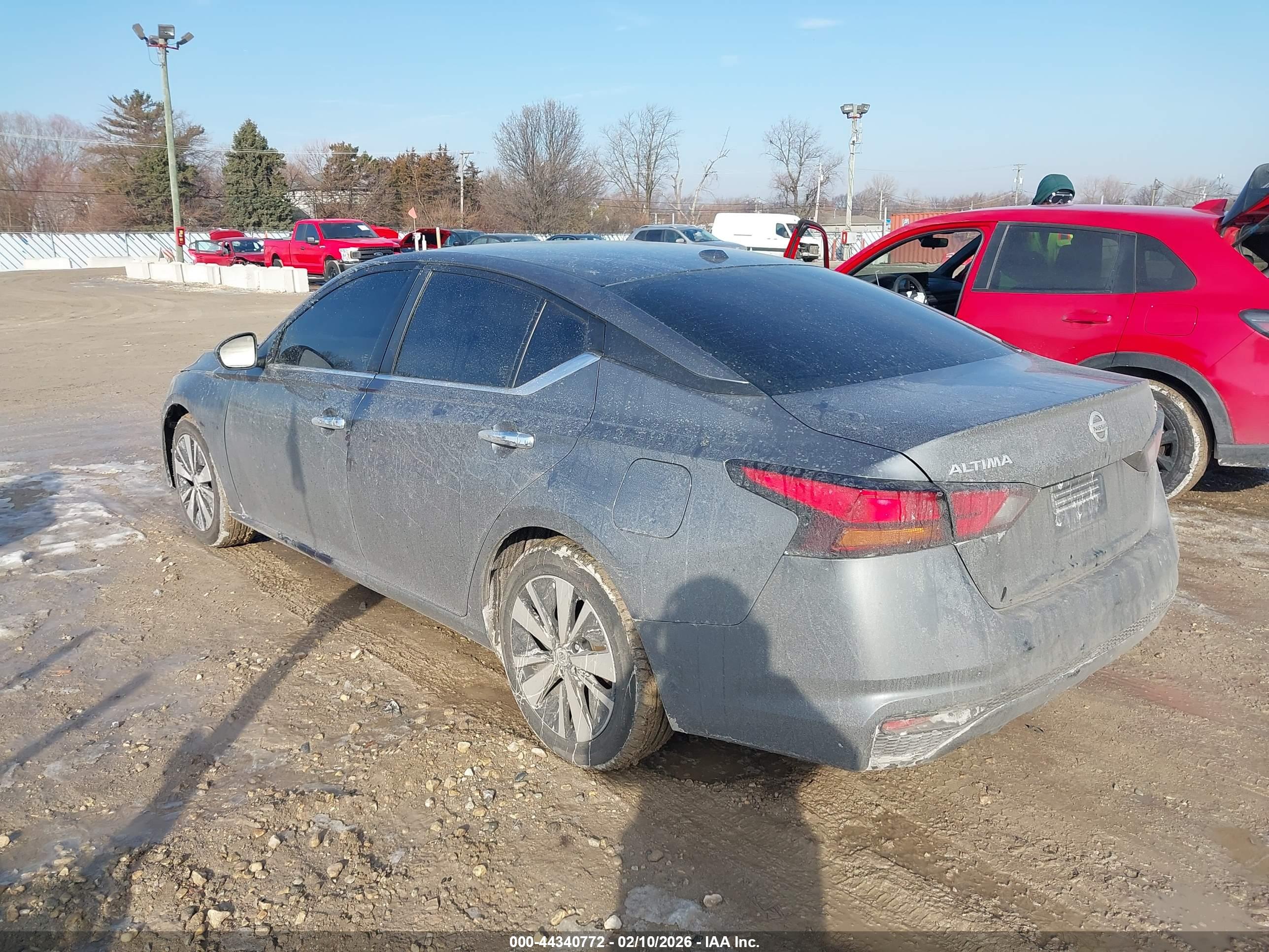 NISSAN ALTIMA image 3
