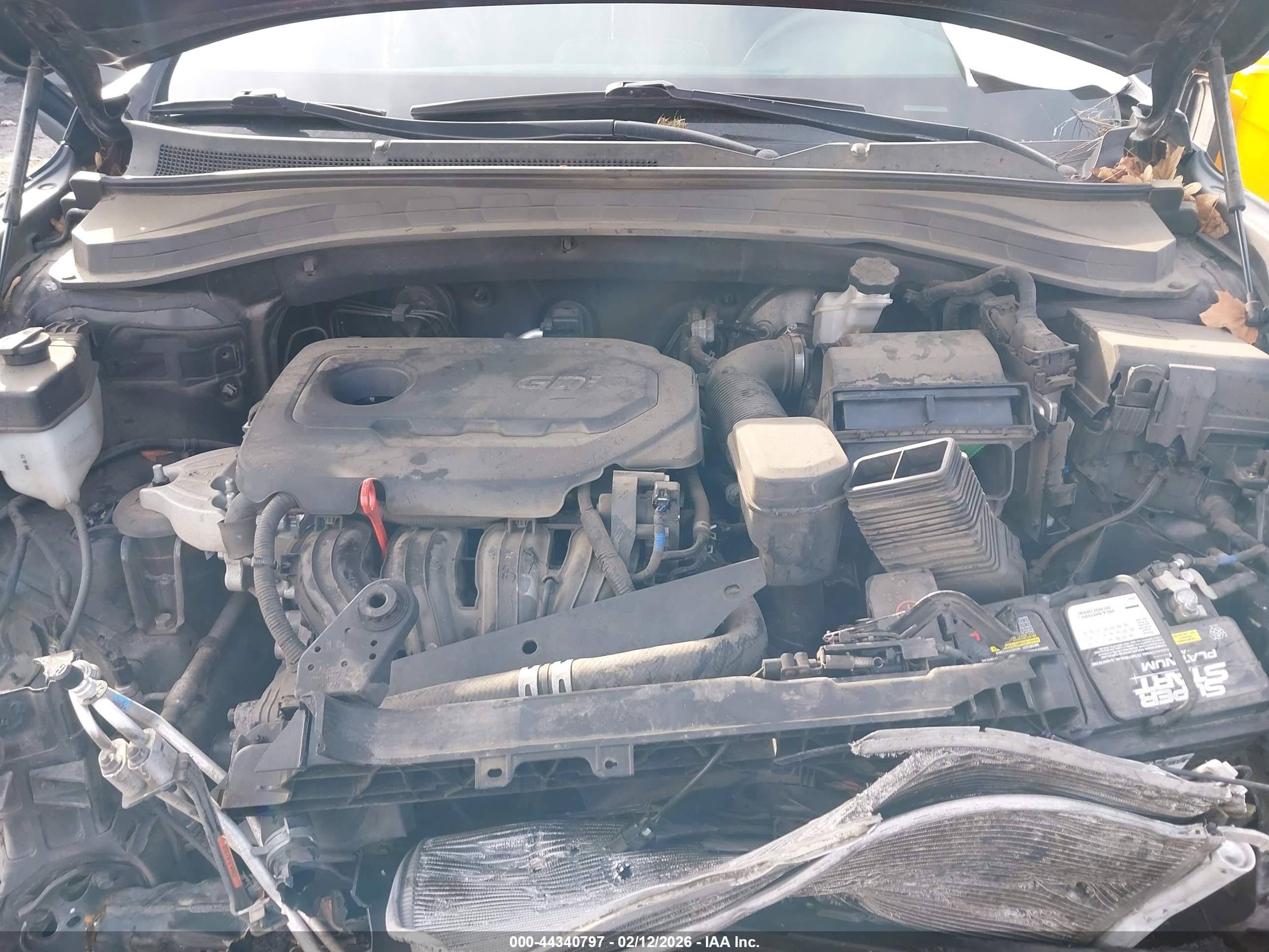 HYUNDAI SANTA image 10