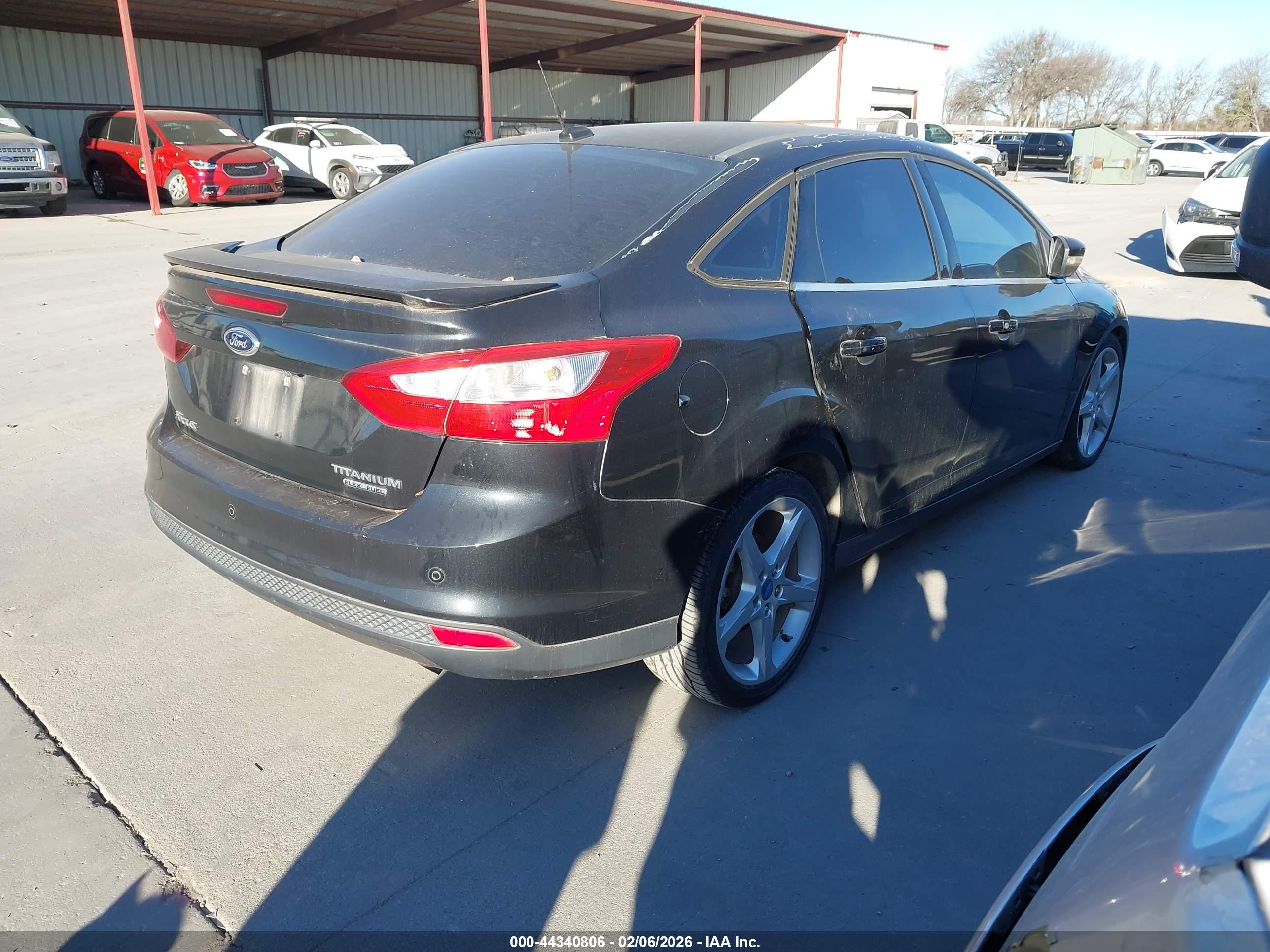 FORD FOCUS image 4