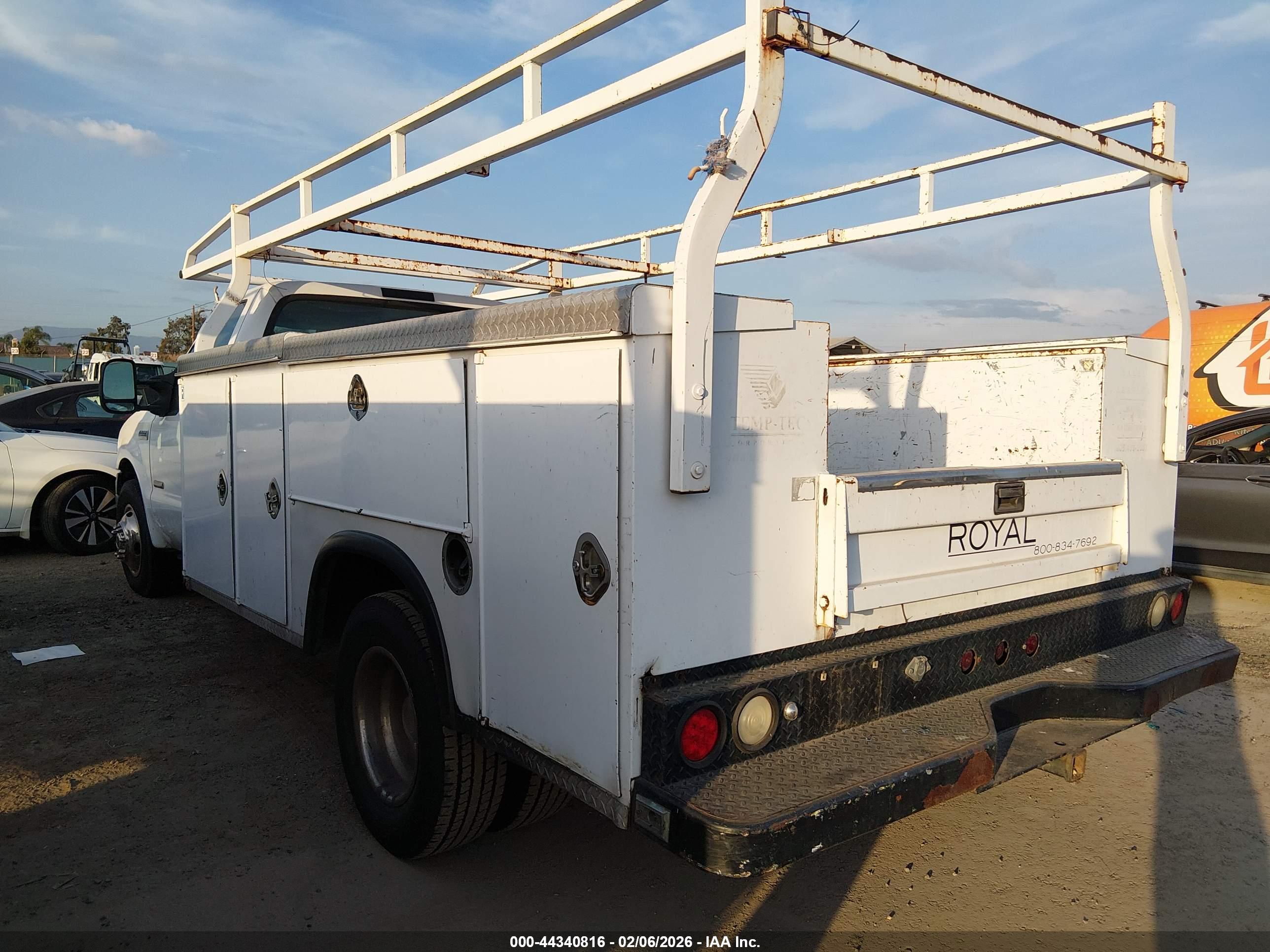 FORD F-350 image 3
