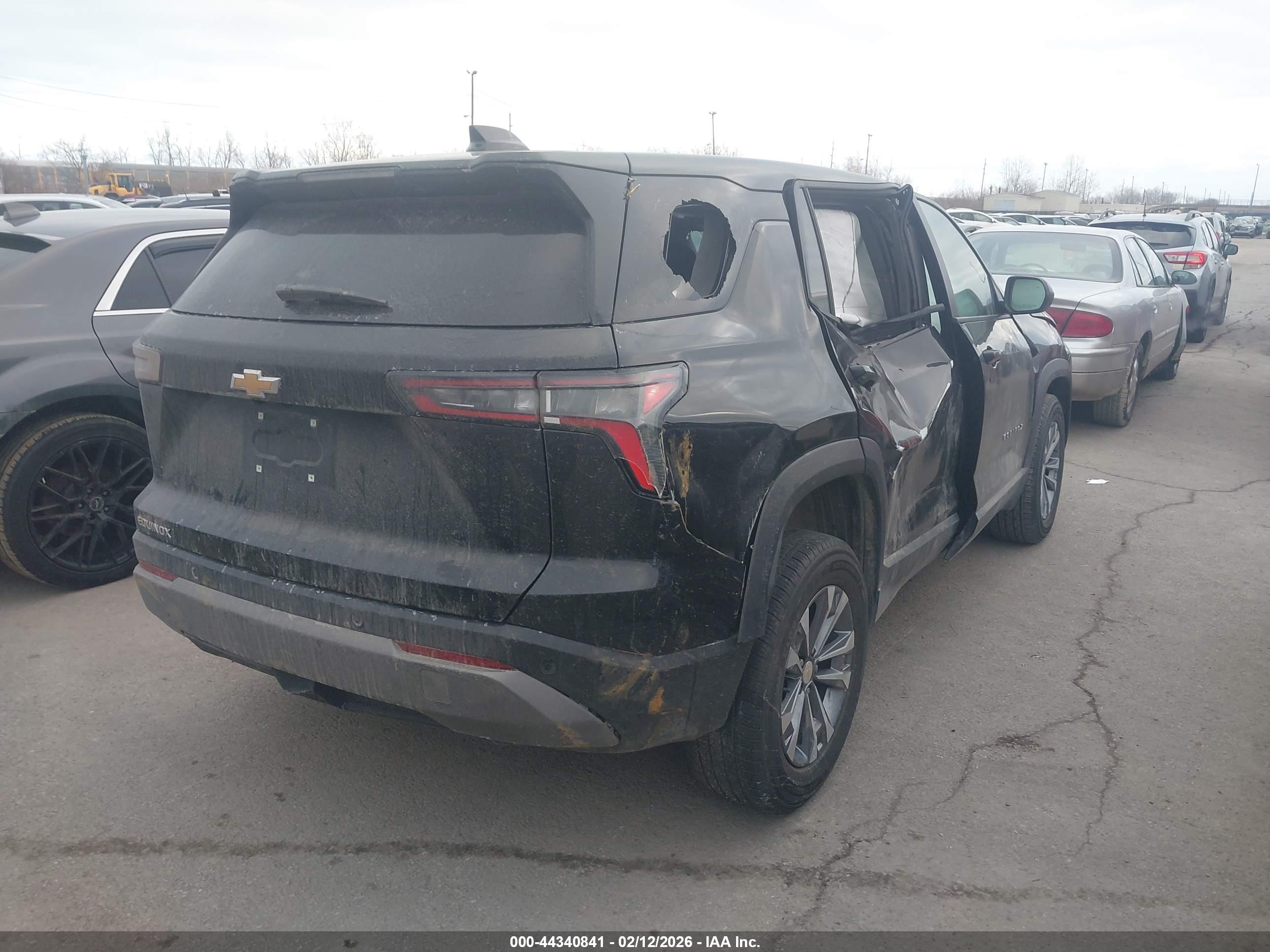 CHEVROLET EQUINOX image 4