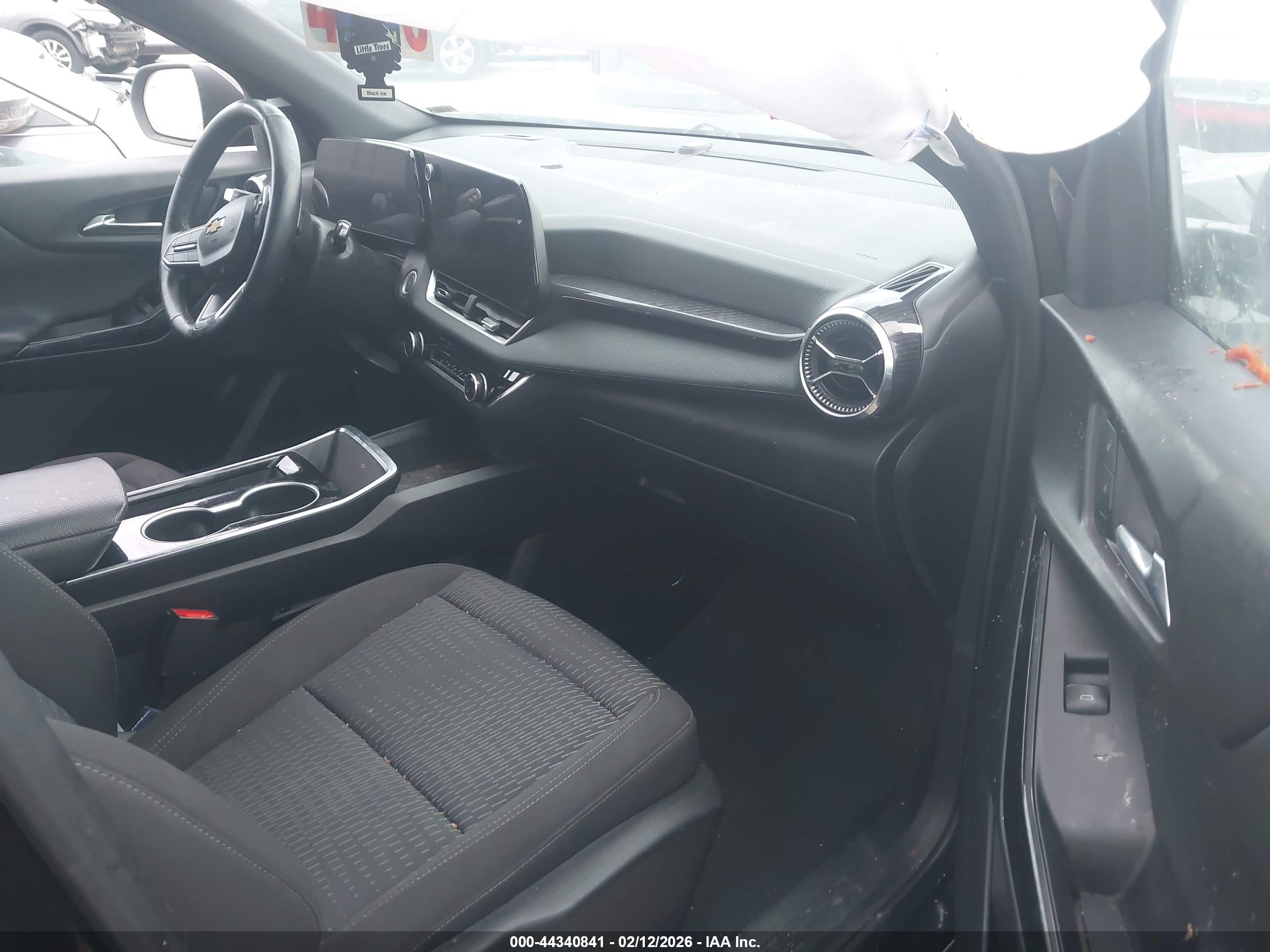 CHEVROLET EQUINOX image 5