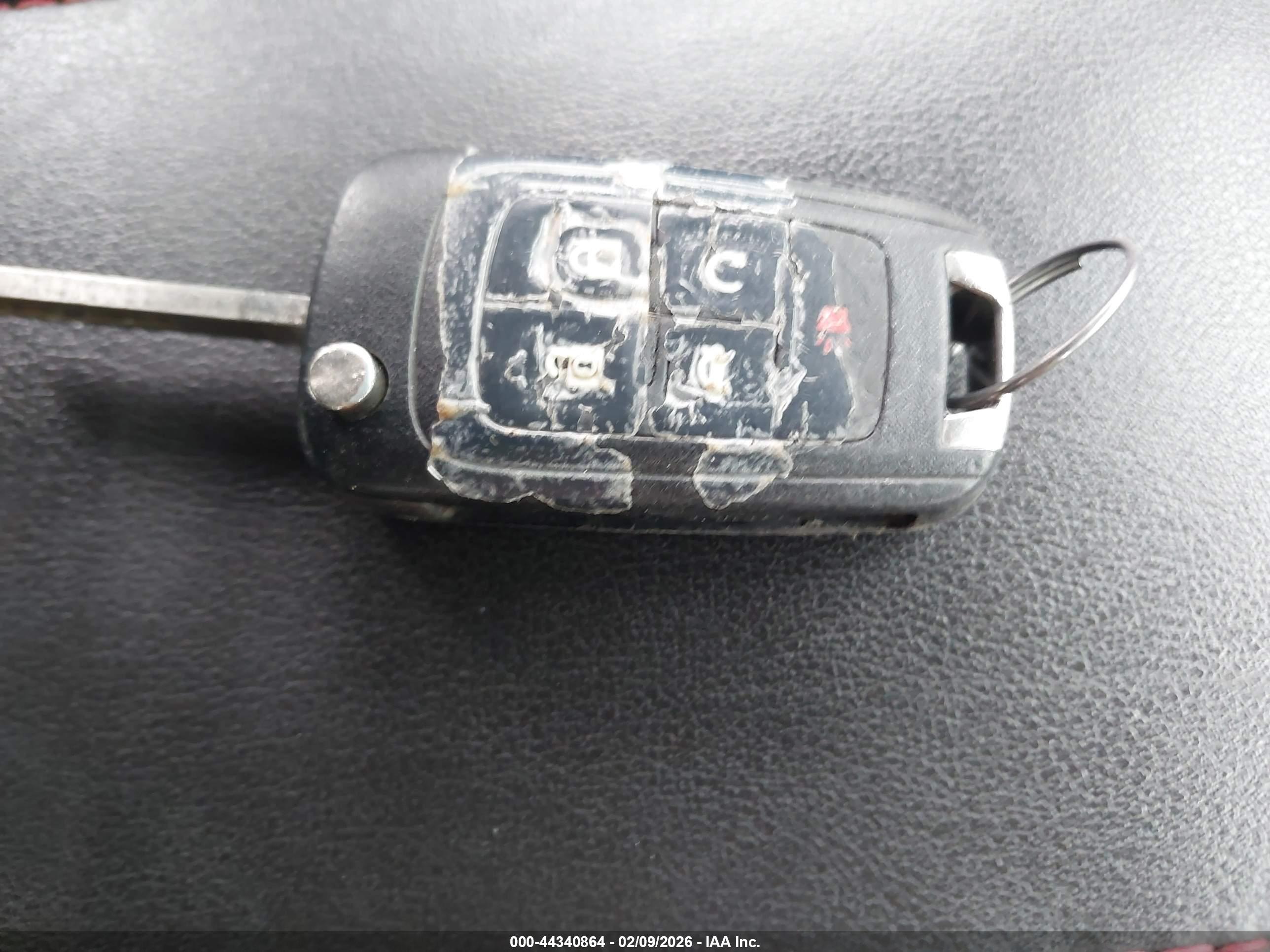 CHEVROLET EQUINOX image 11