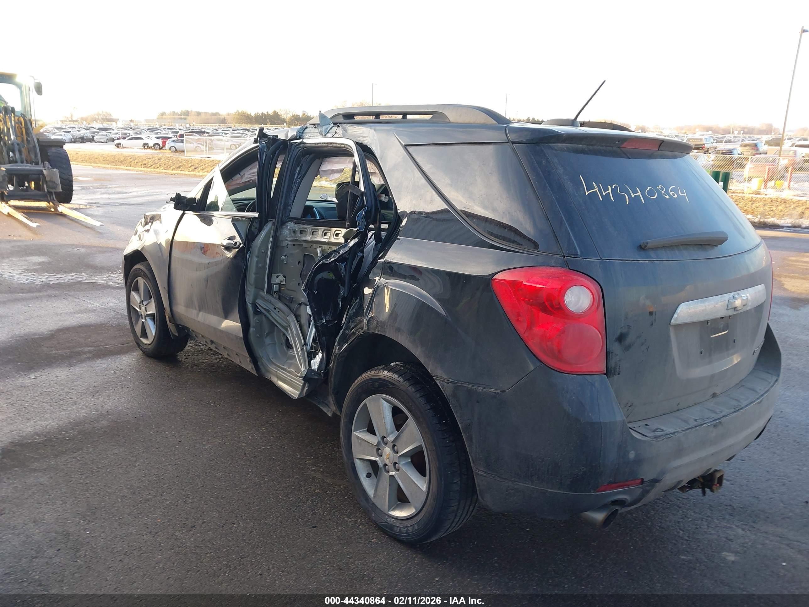 CHEVROLET EQUINOX image 3