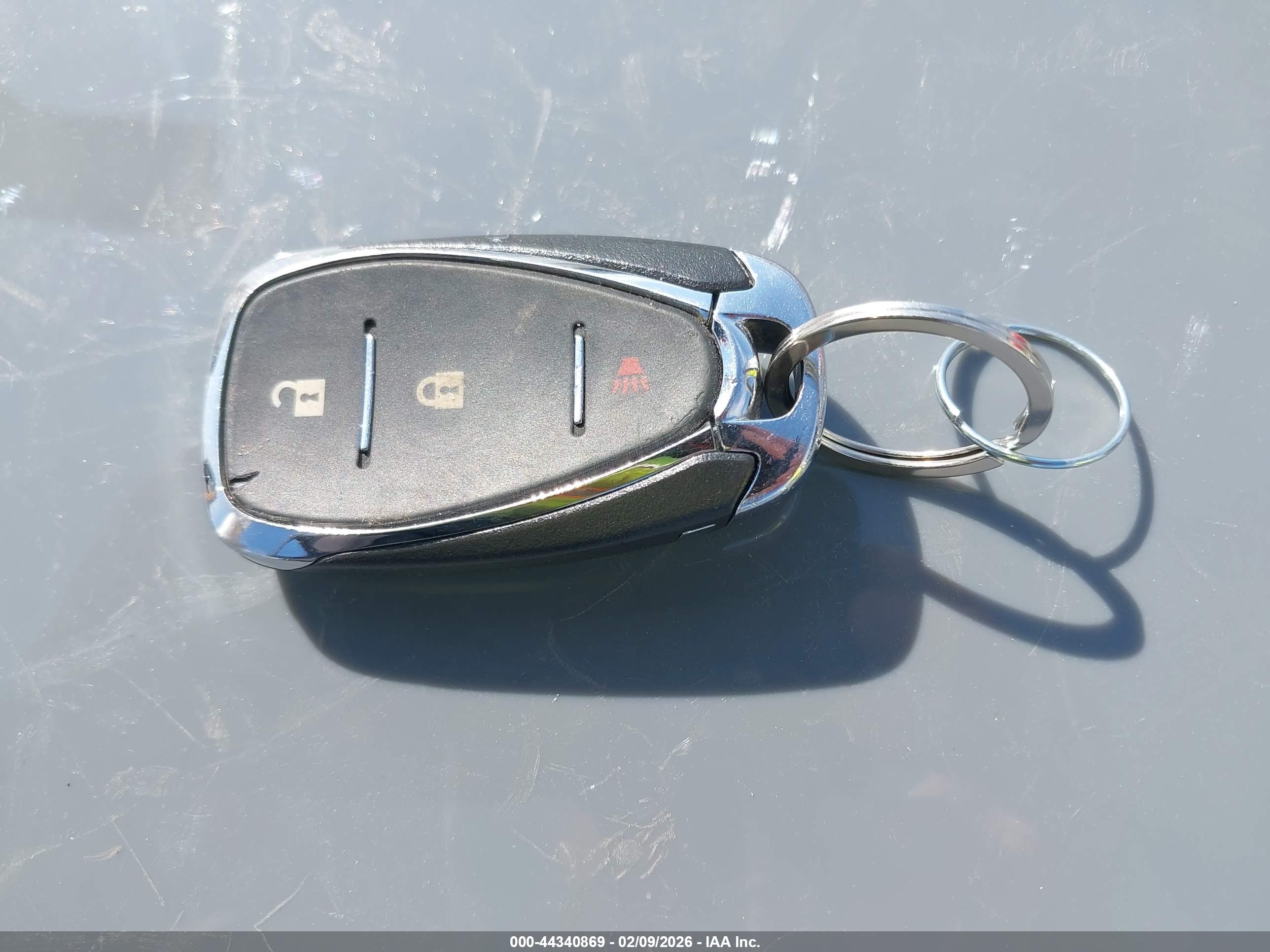 CHEVROLET EQUINOX image 11