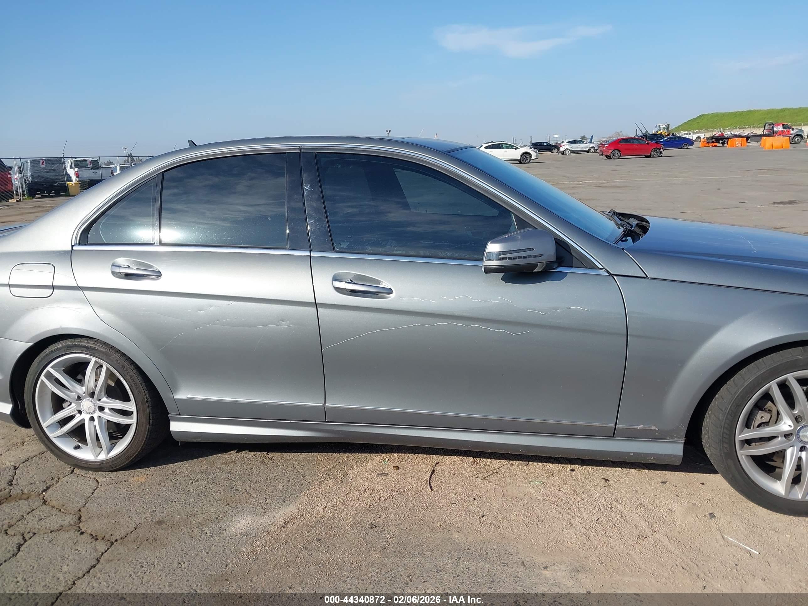 MERCEDES-BENZ C image 6