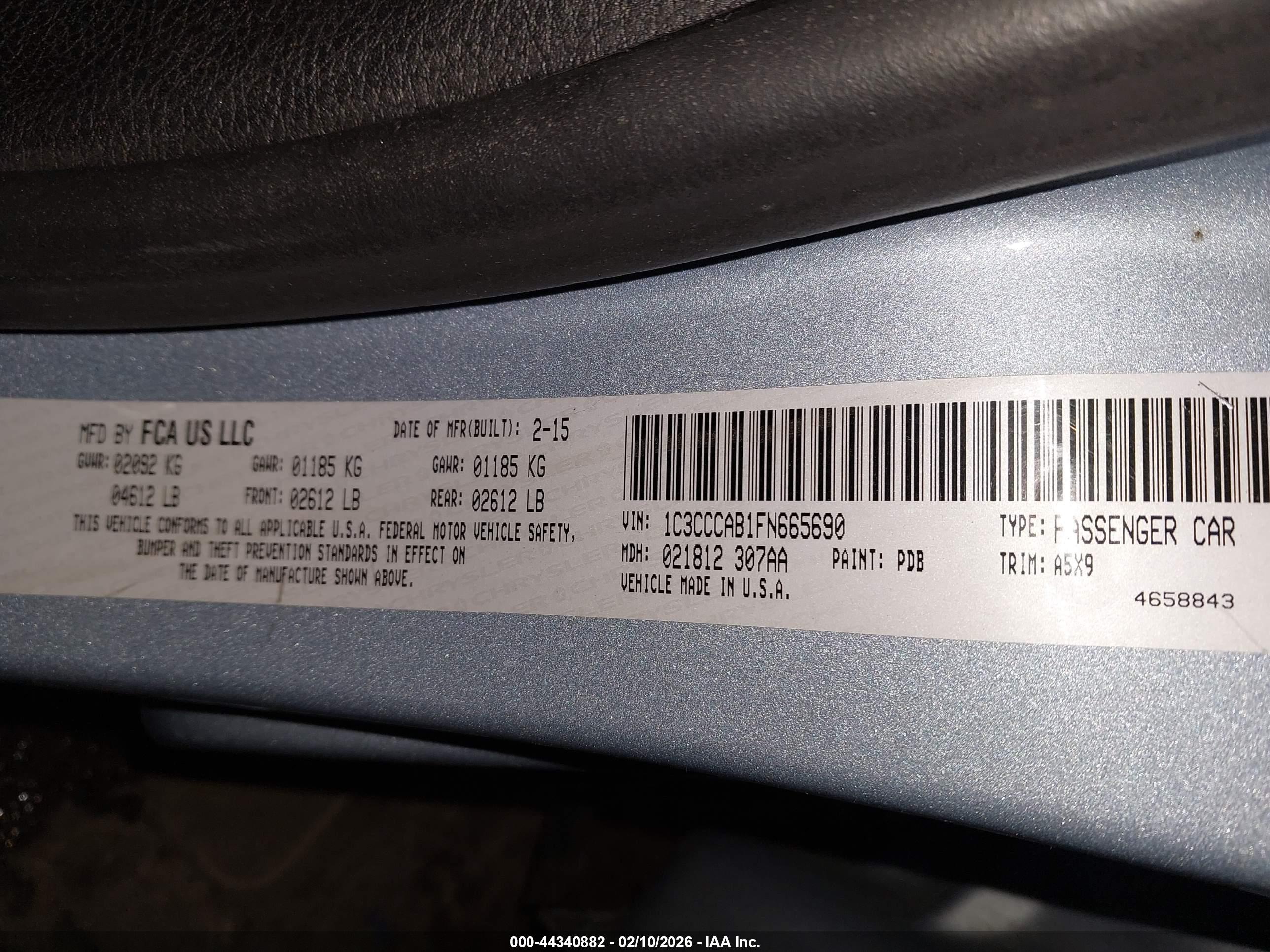 CHRYSLER 200 image 9