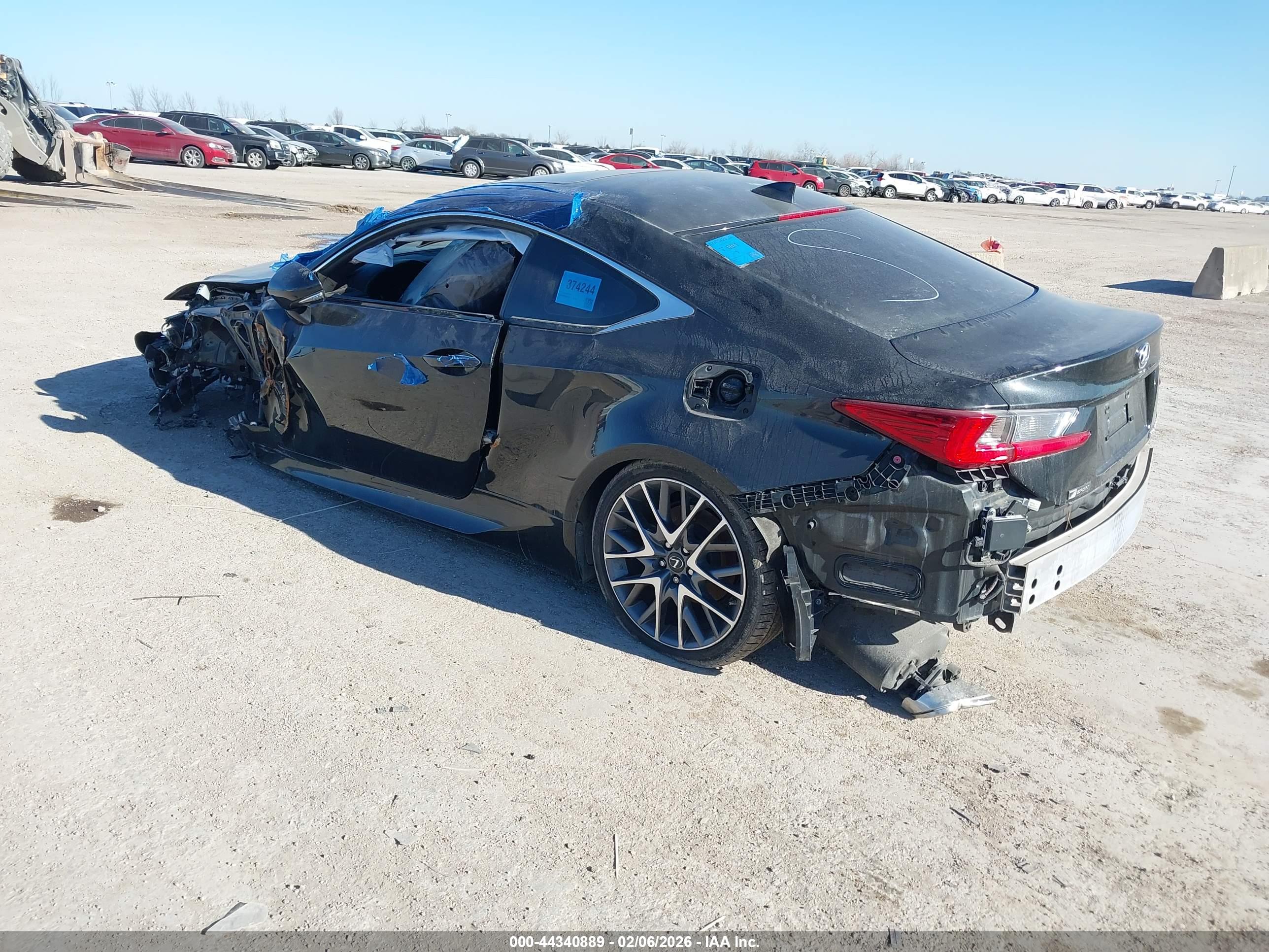 LEXUS RC image 3