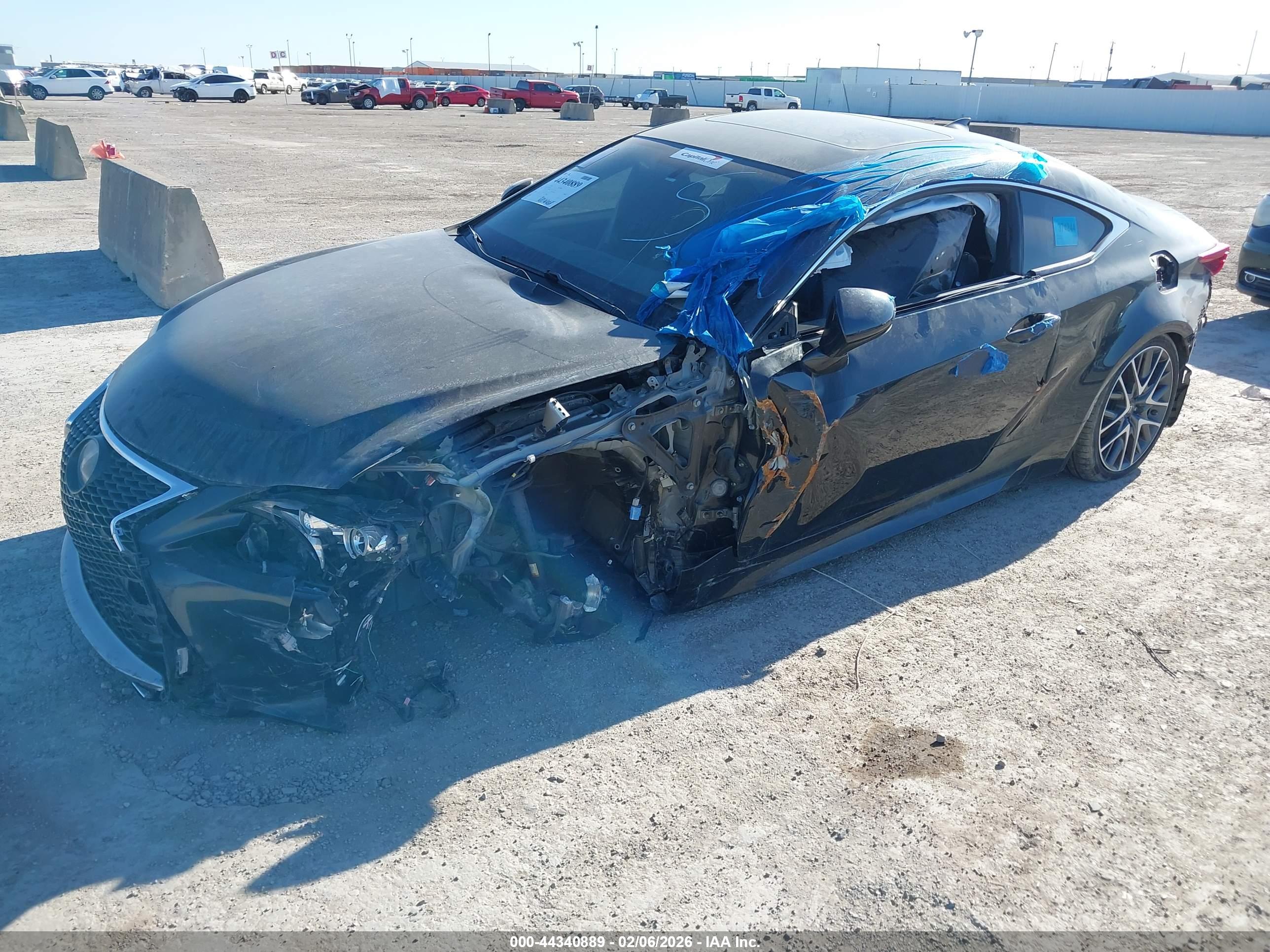 LEXUS RC image 6