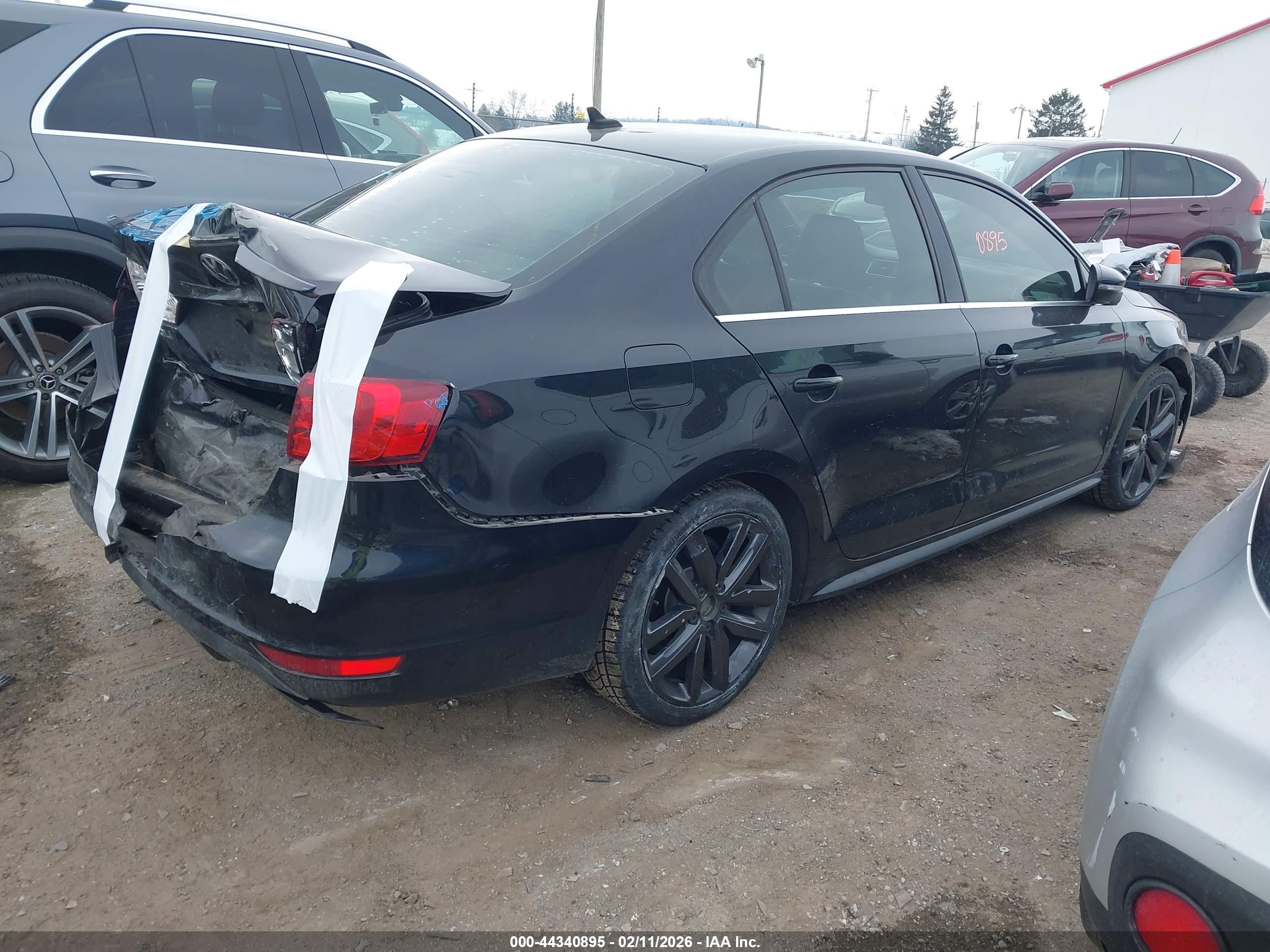 VOLKSWAGEN JETTA image 4