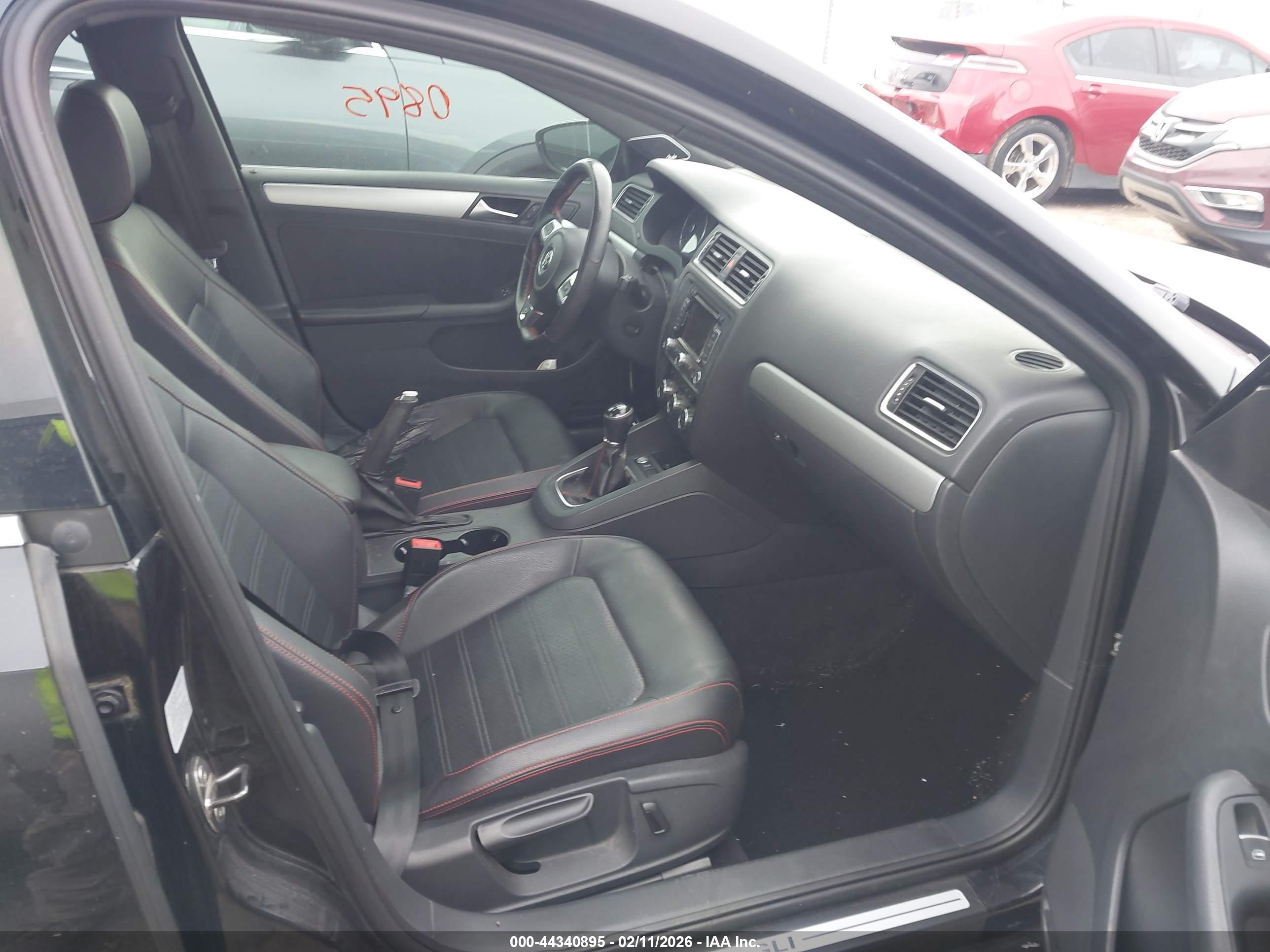 VOLKSWAGEN JETTA image 5