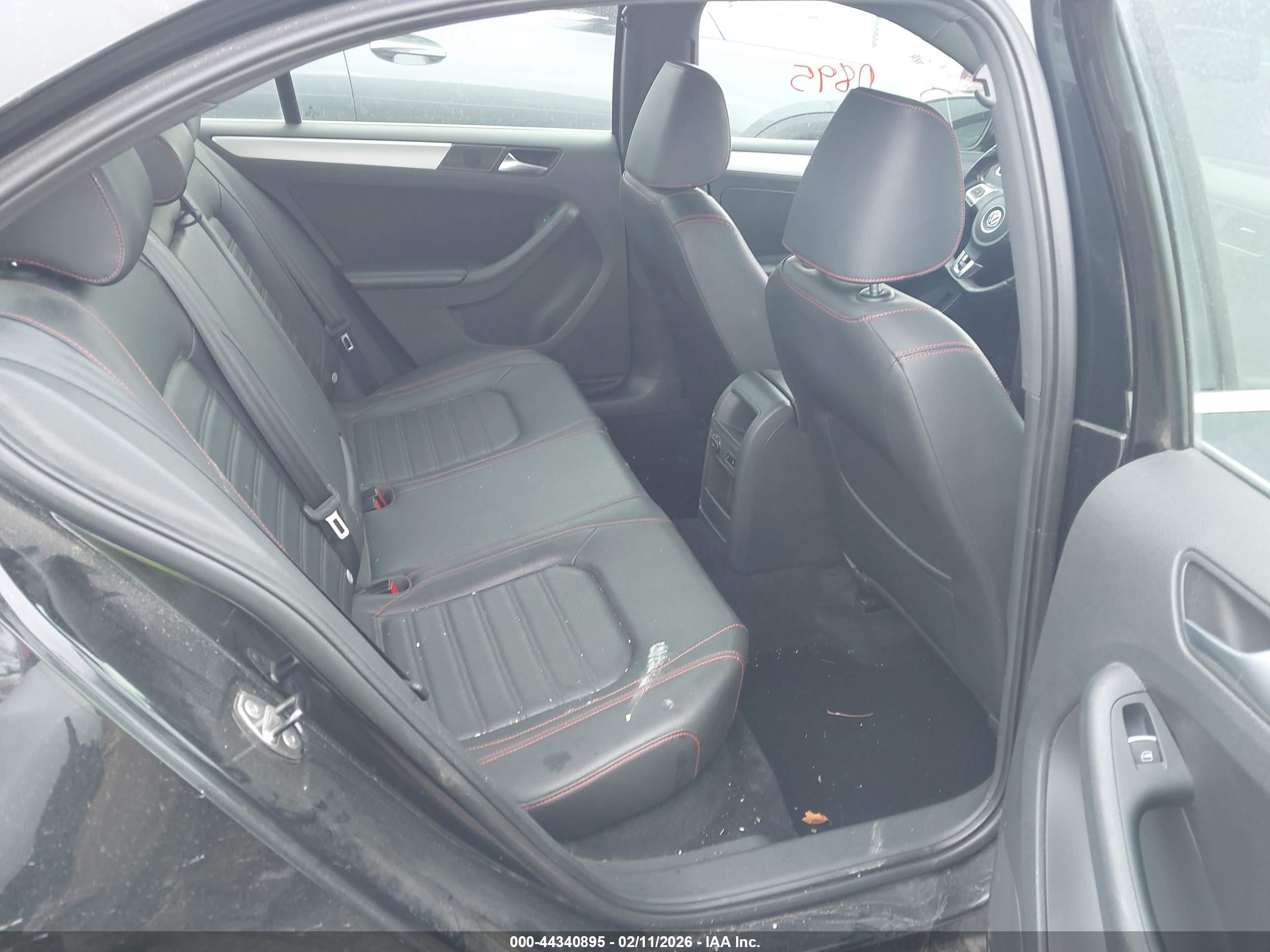 VOLKSWAGEN JETTA image 8