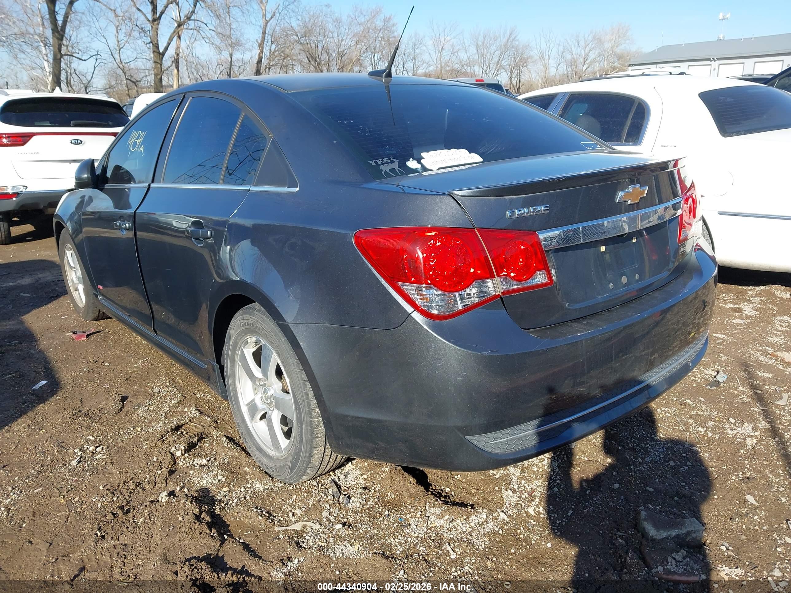 CHEVROLET CRUZE image 3