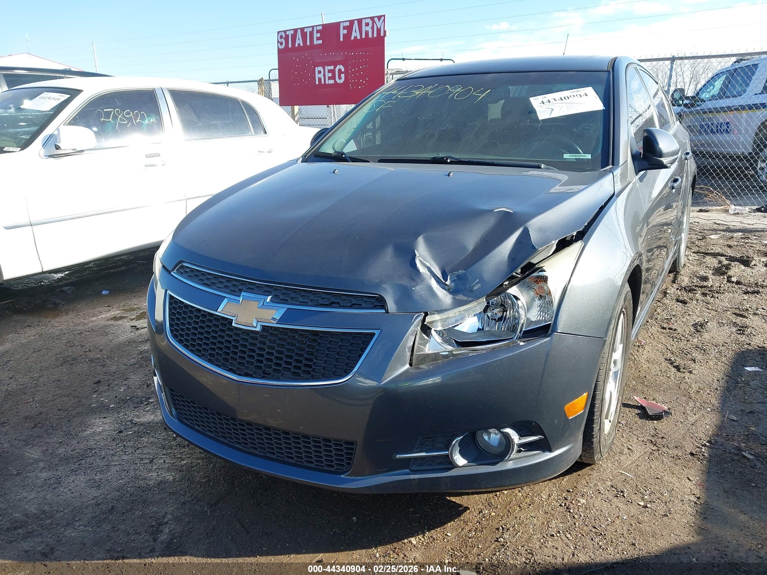 CHEVROLET CRUZE image 6