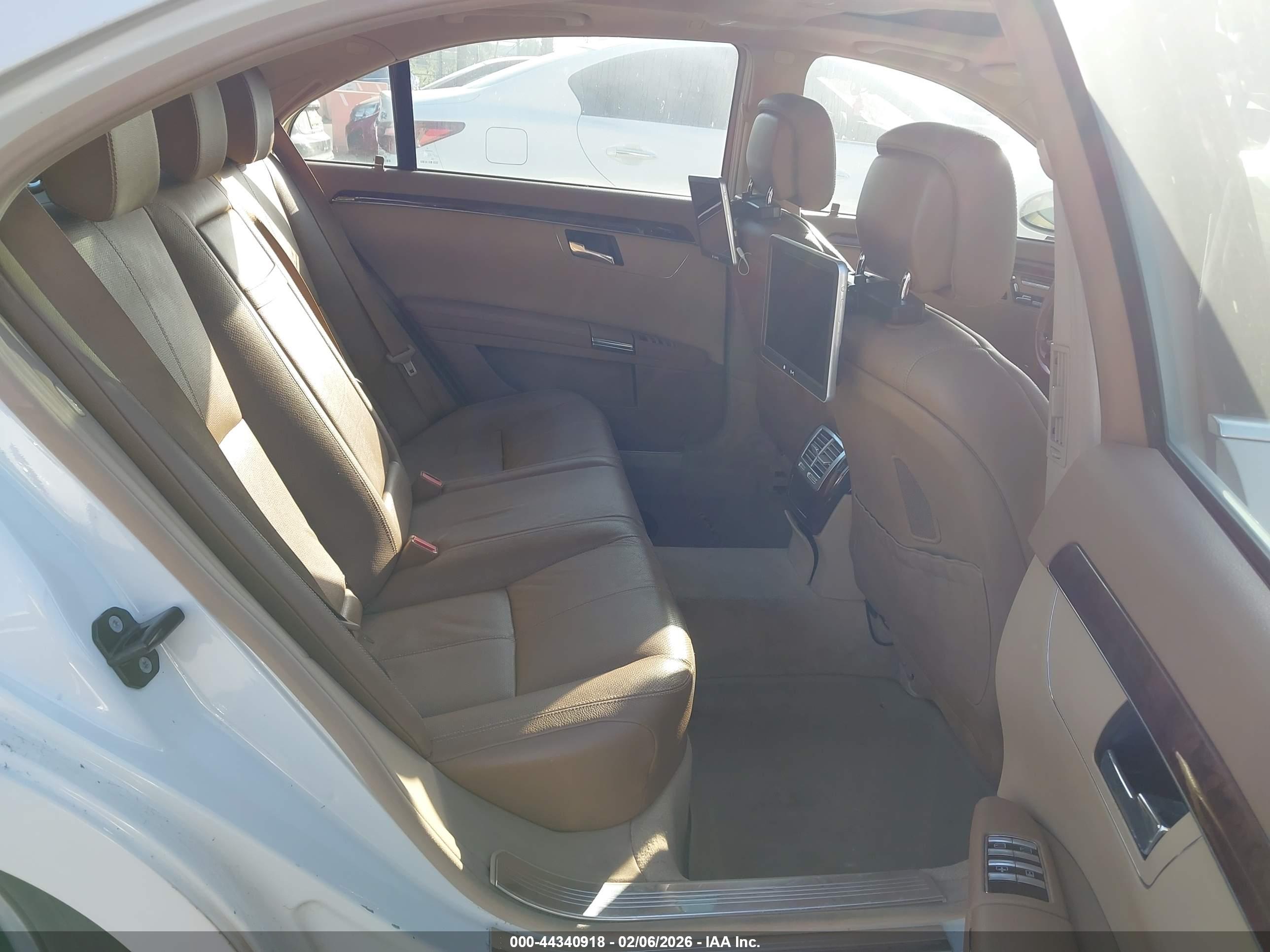 MERCEDES-BENZ S image 8