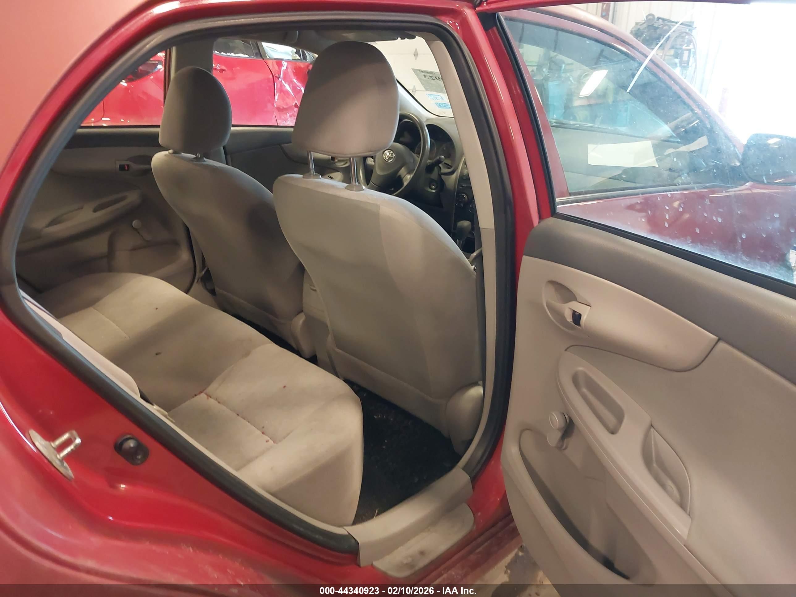 TOYOTA COROLLA image 8