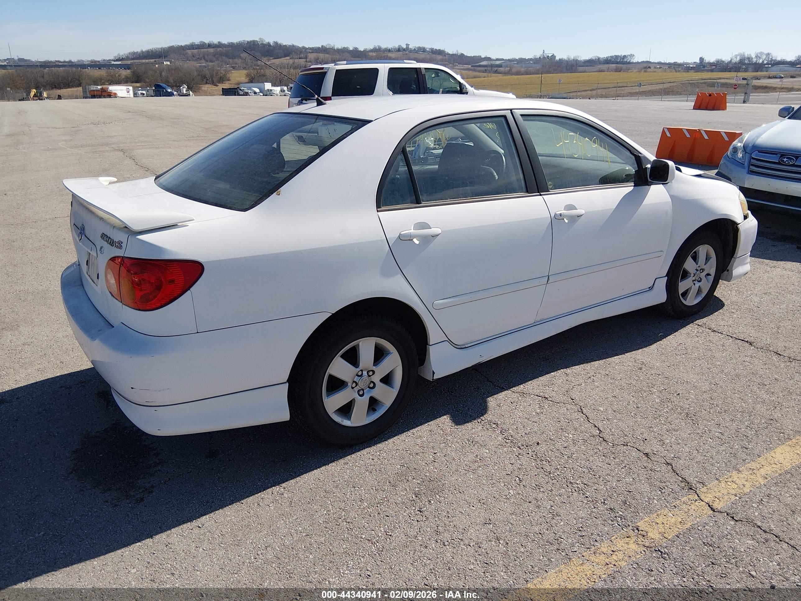 TOYOTA COROLLA image 4